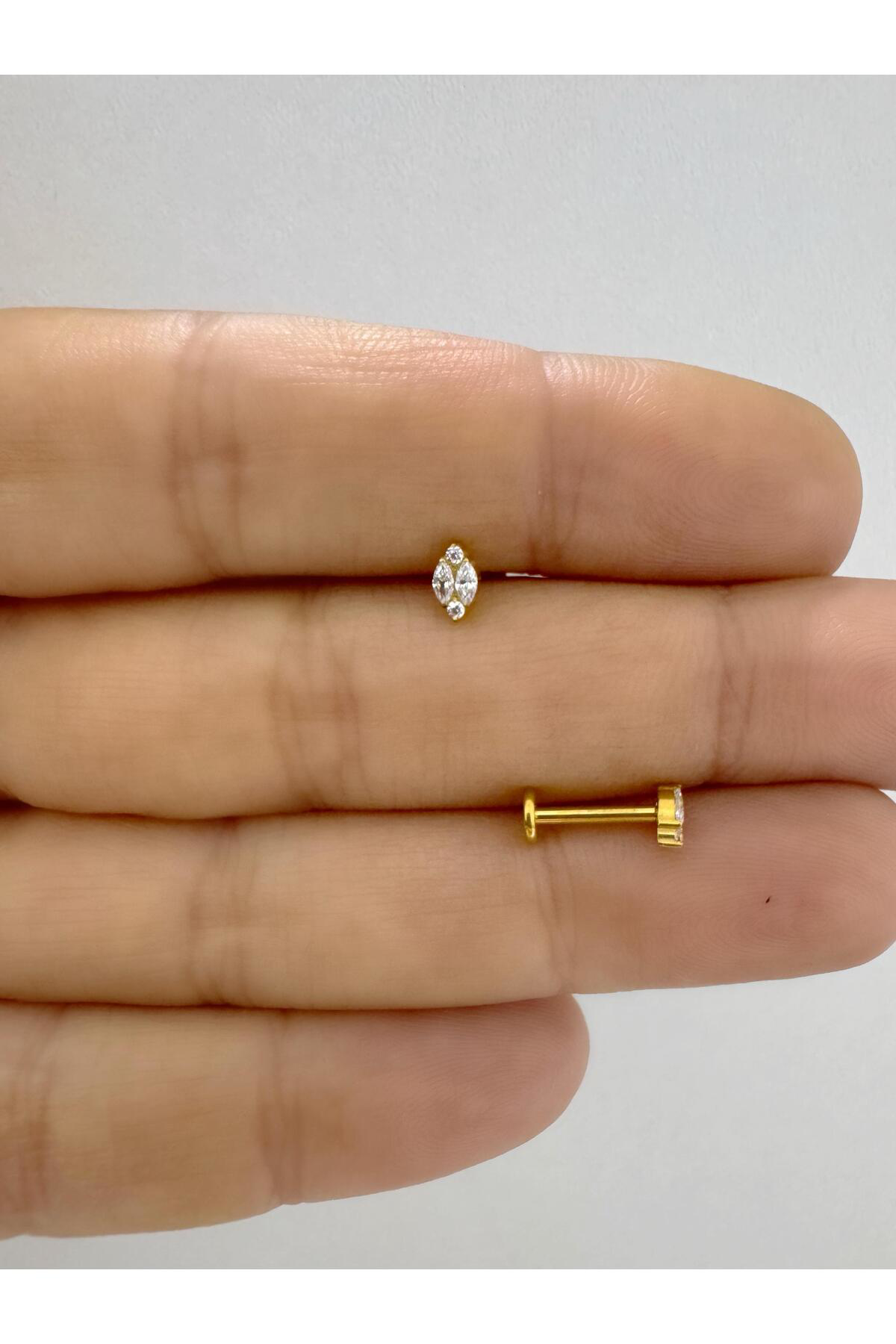 1 adet G23 TİTANİUM ( titanyum) tragus helix kıkırdak lobe conch uyumlu piercing