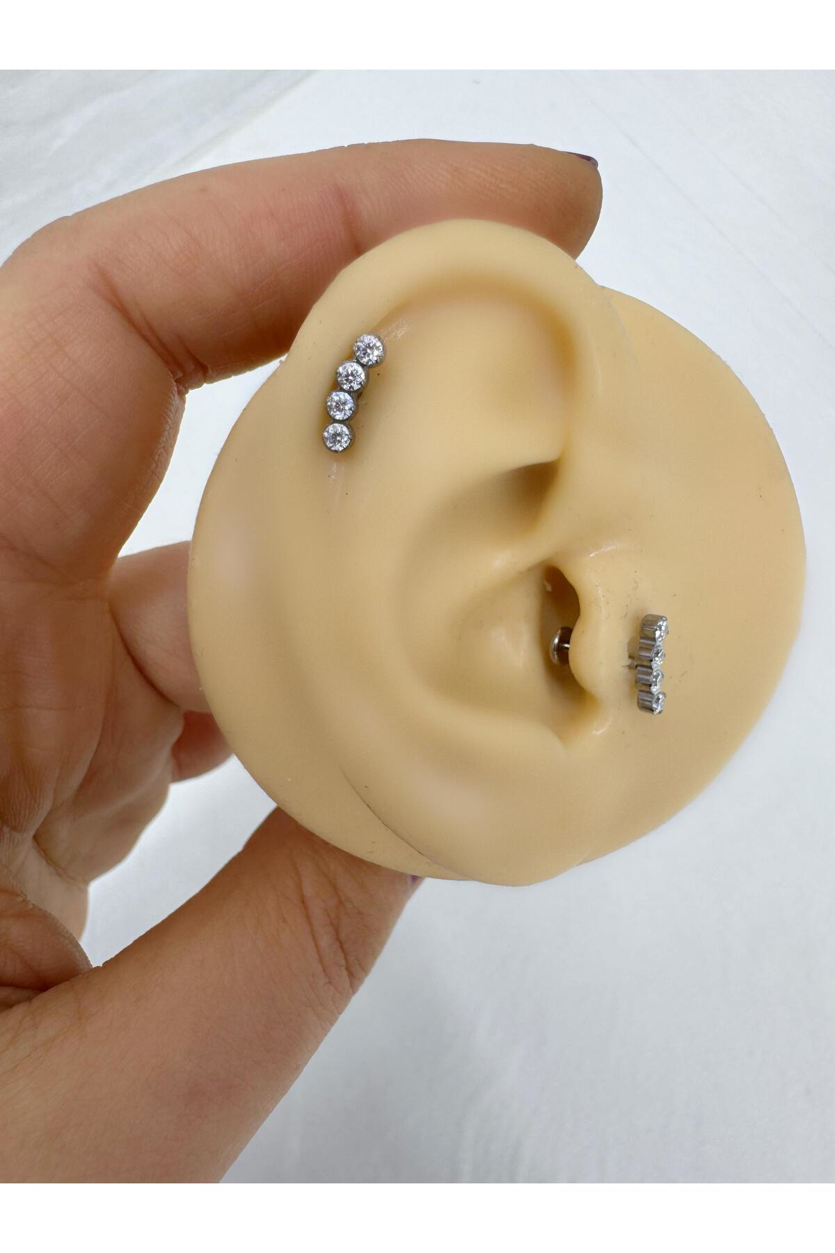 1 adet G23 TİTANİUM ( TİTANYUM) HELİX TRAGUS CONCH UYUMLU PİERCİNG