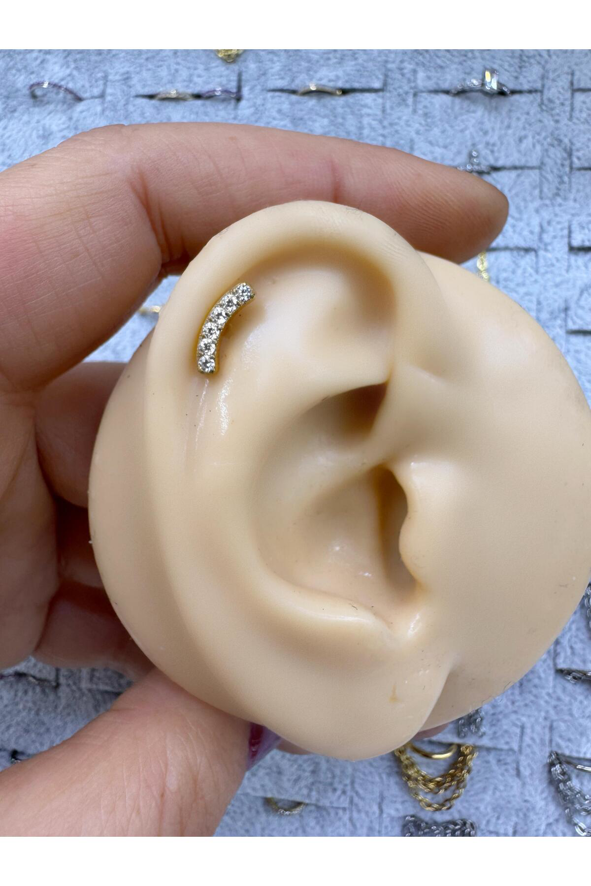 1 adet G23 TİTANİUM ( TİTANYUM) HELİX TRAGUS CONCH UYUMLU PİERCİNG