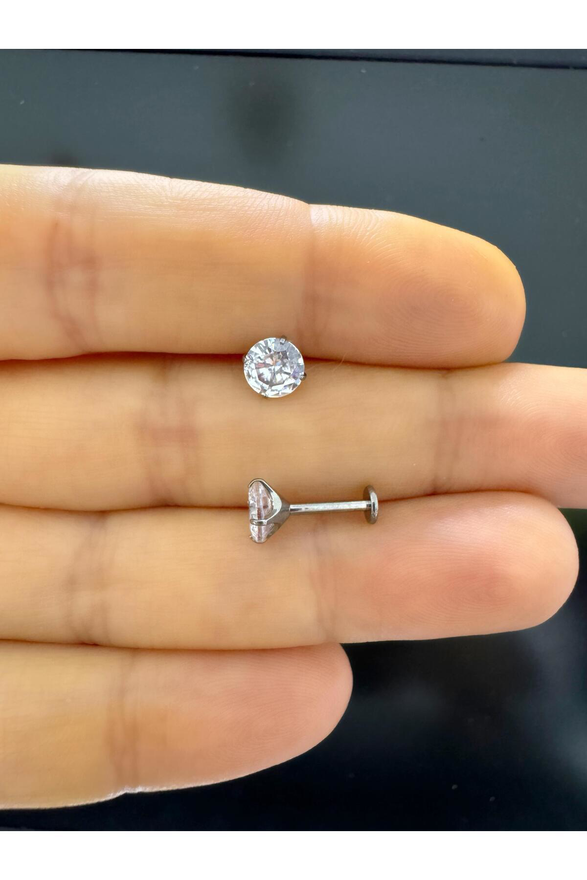 1 ADET G23 TİTANİUM ZİRKON TEK TAŞ  TRAGUS HELİX FLAT LOBE UYUMLU