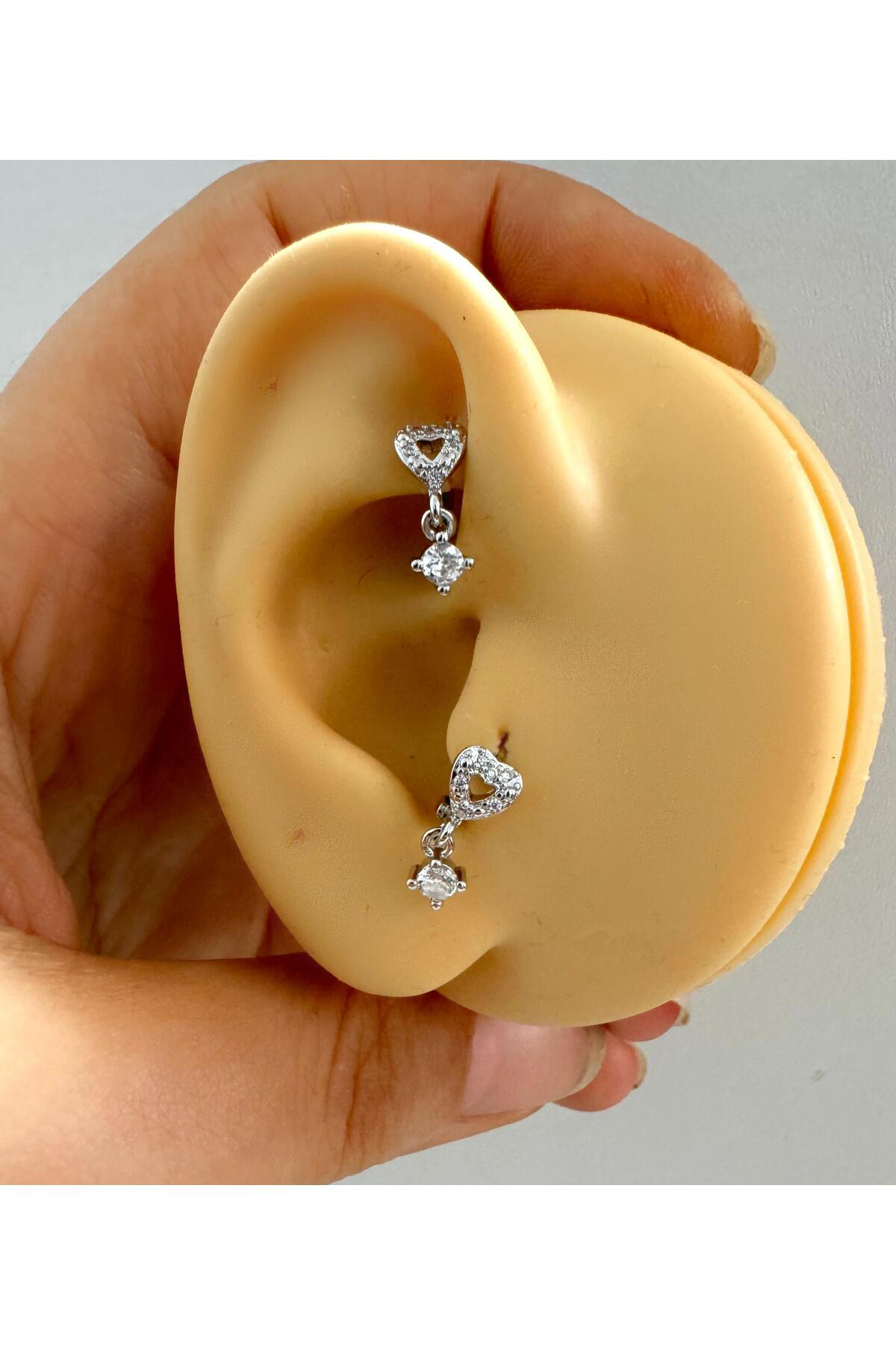 1 ADET KALPLİ TEK TAŞ SALLANTILI TRAGUS ROOK UYUMLU MİNİMAL HALKA