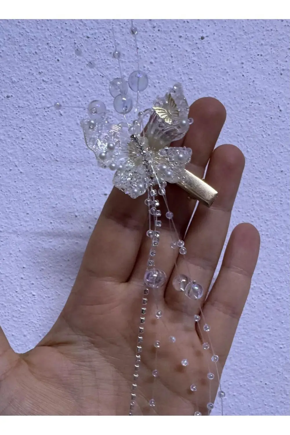 1 ADET KELEBEKLİ SU YOLU TAŞLI IŞILTILI YAN PENS TOKA