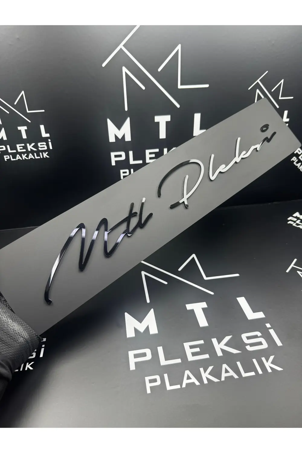 1 ADET MAT SHOWROOM PLEKSİ