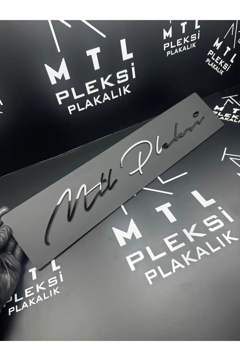 1 ADET MAT SHOWROOM PLEKSİ
