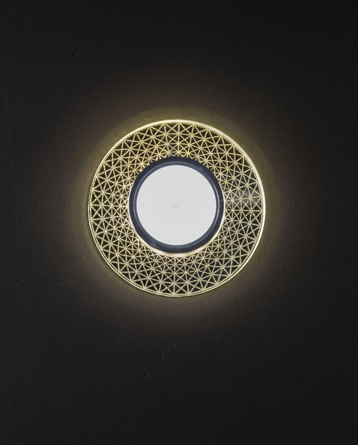 1 Adet NOAS YL65 1767 İris LED Çerçeveli 4000K Yuvarlak Kristal Cam Spot GU10 Duy Fiyatı, Yorumları ve Özellikleri