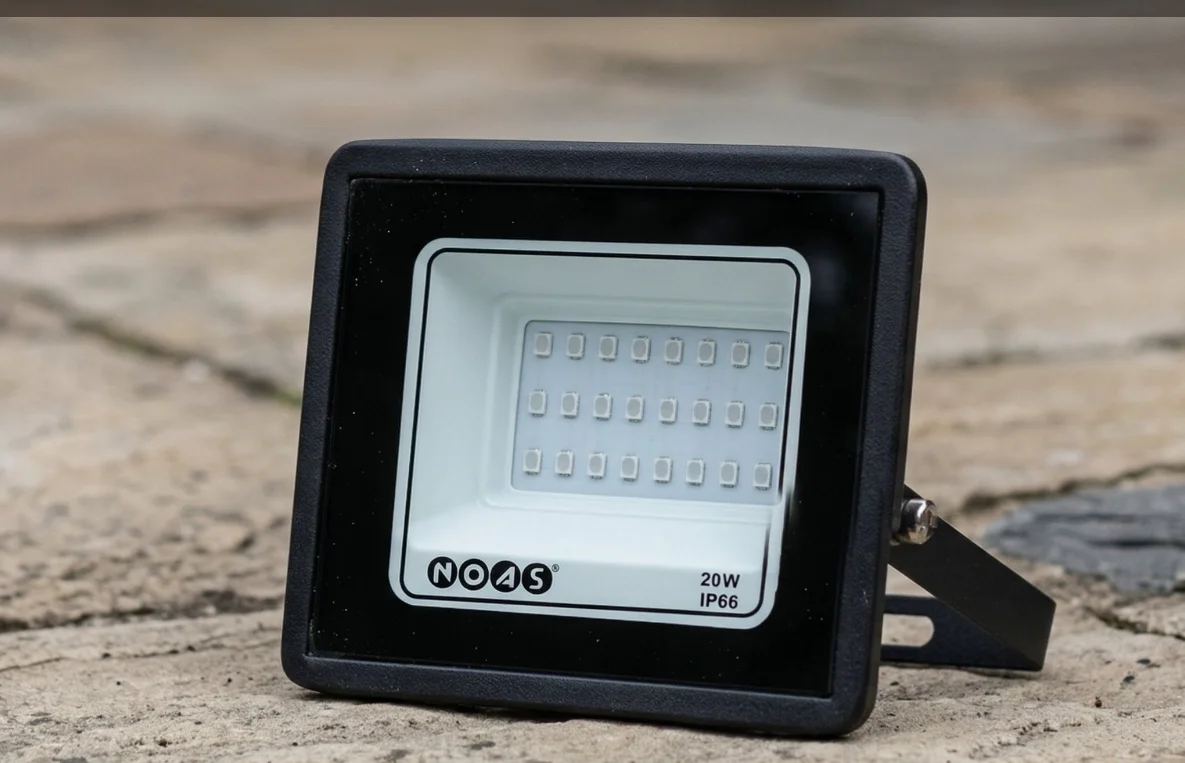 1 Adet NOAS YL70 1026 Ultra Slim Led Projektör 20W Amber Işık Fiyatı, Yorumları ve Özellikleri