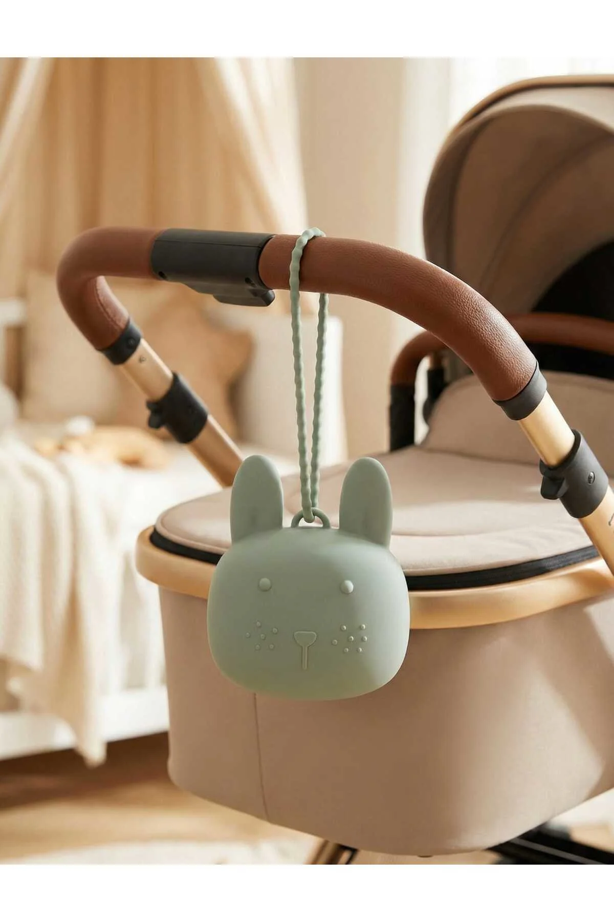 1 Adet Tavşan Figürlü Silikon Emzik Kılıfı Kutusu ( Yeşil )