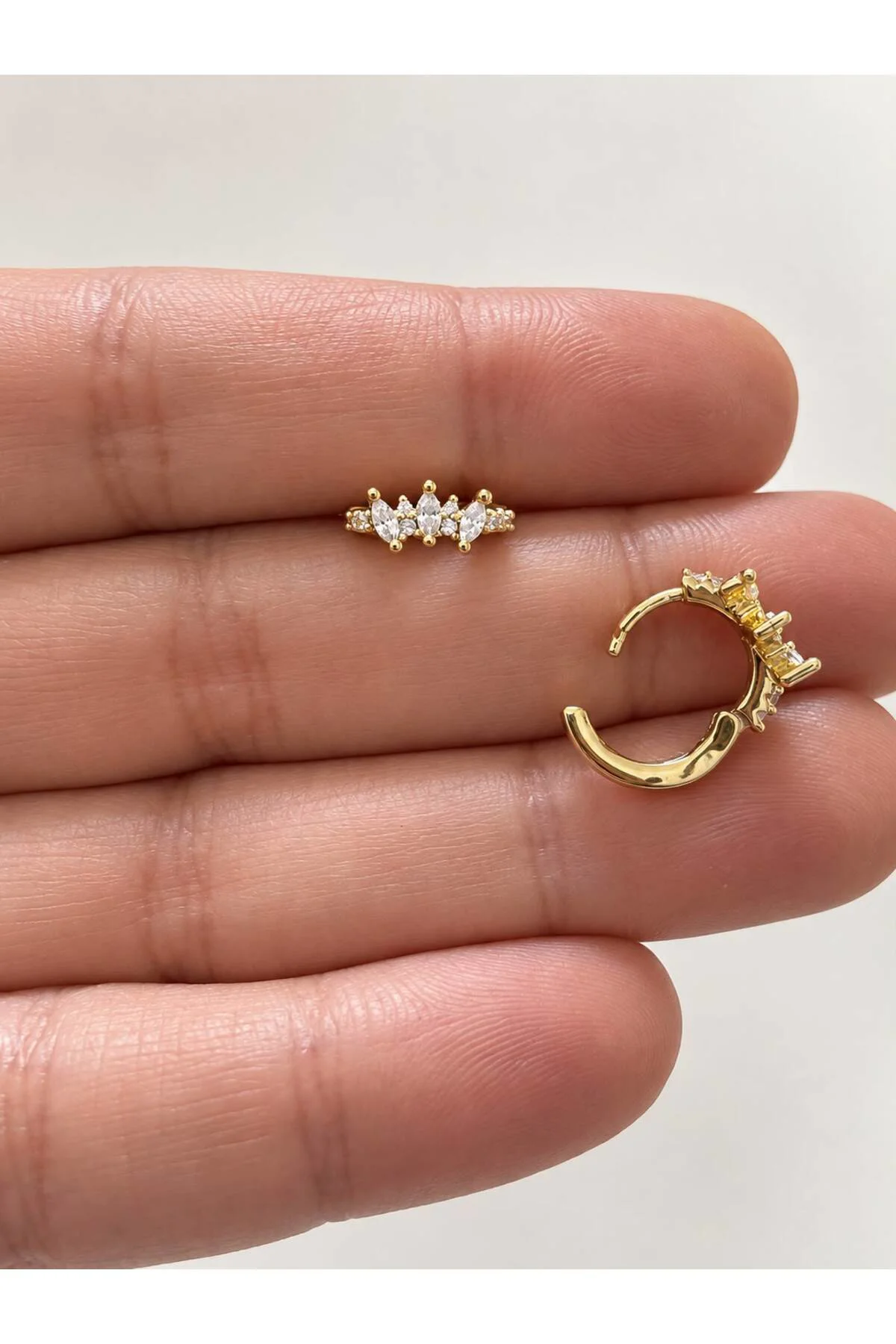 1 ADET ZARİF ZİRKON TAŞLI HELİX TRAGUS LOBE UYUMLU PİERCİNG