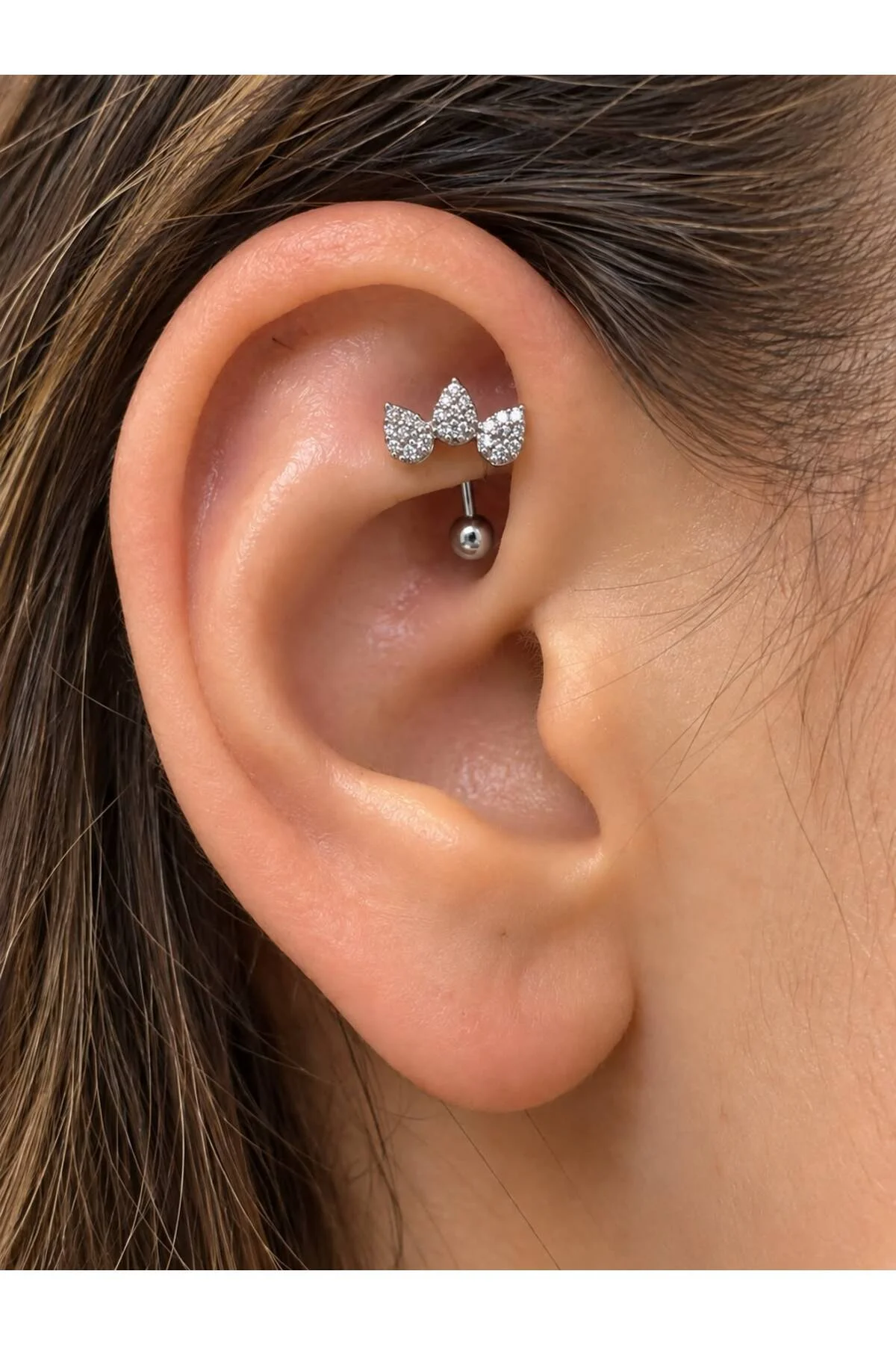 1 adet zirkon taşlı rook piercing 1 adet zirkon taşlı rook piercing