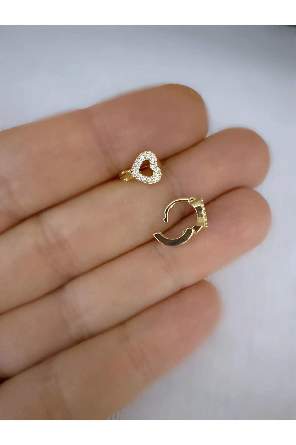 1 ADET ZİRKON TAŞLI İÇİ BOŞ KALP TRAGUS ROOK LOBE UYUMLU MİNİ HALKA PİERCİNG