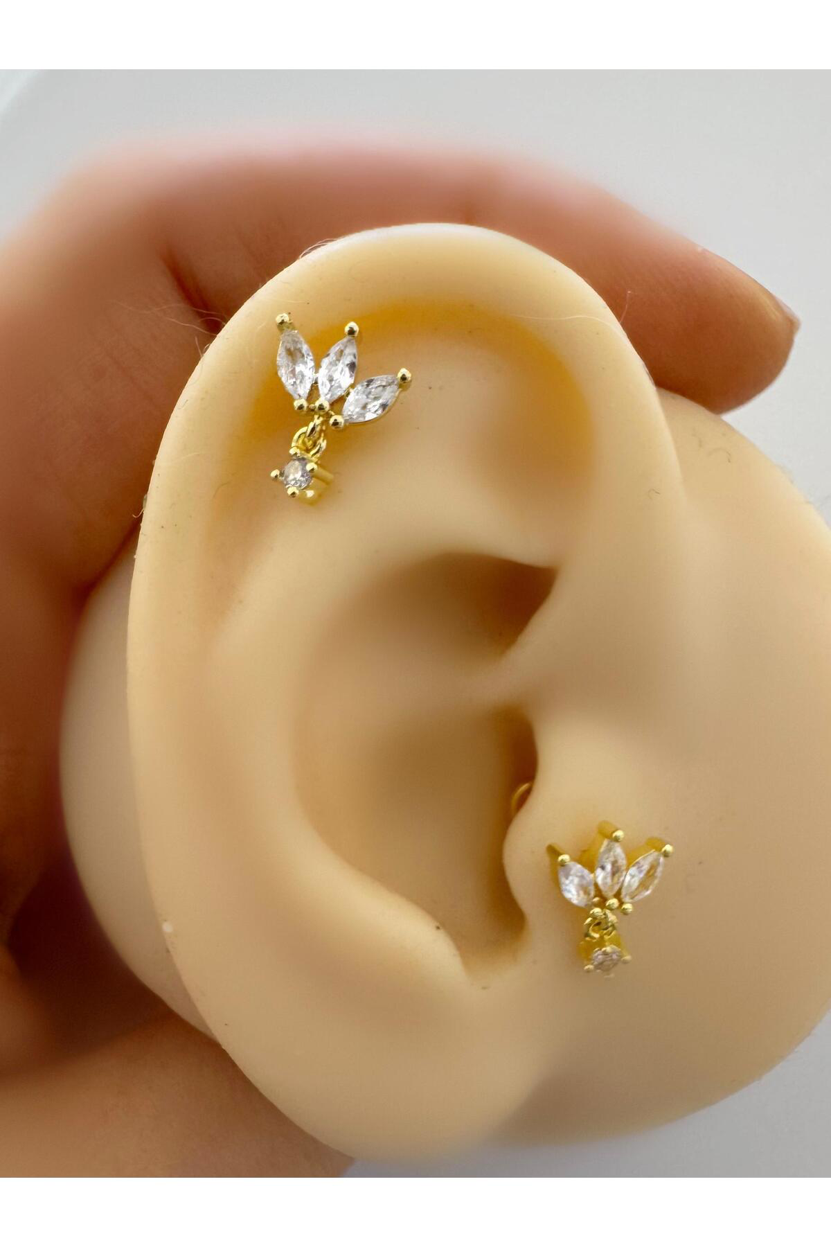 1 ADET ZİRKON TAŞLI ARKASI DÜZ ÖNDEN TAKMALI TRAGUS HELİX LOBE CONCH UYUMLU PİERCİNG KÜPE Fiyatı, Yorumları ve Özellikleri