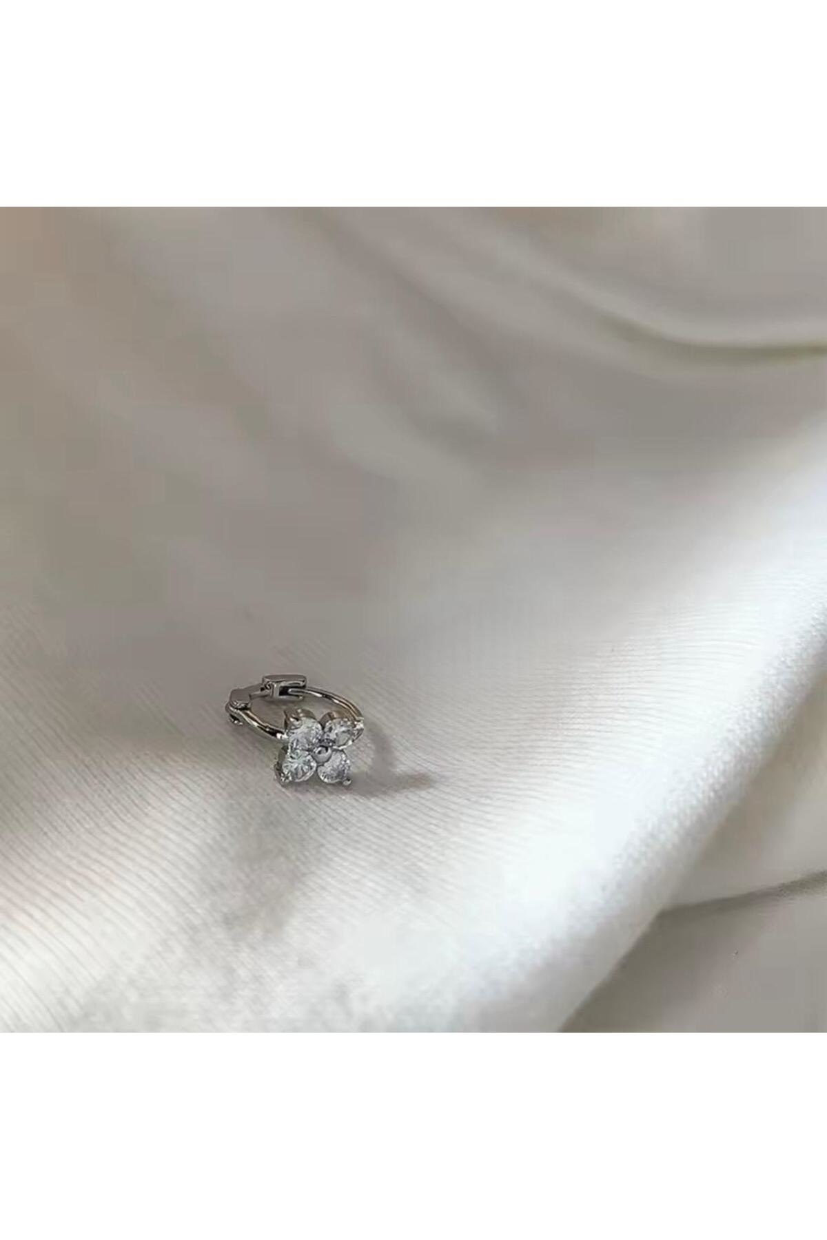 1 ADET ZİRKON TAŞLI ÇİÇEK MİNİ HALKA TRAGUS PİERCİNG
