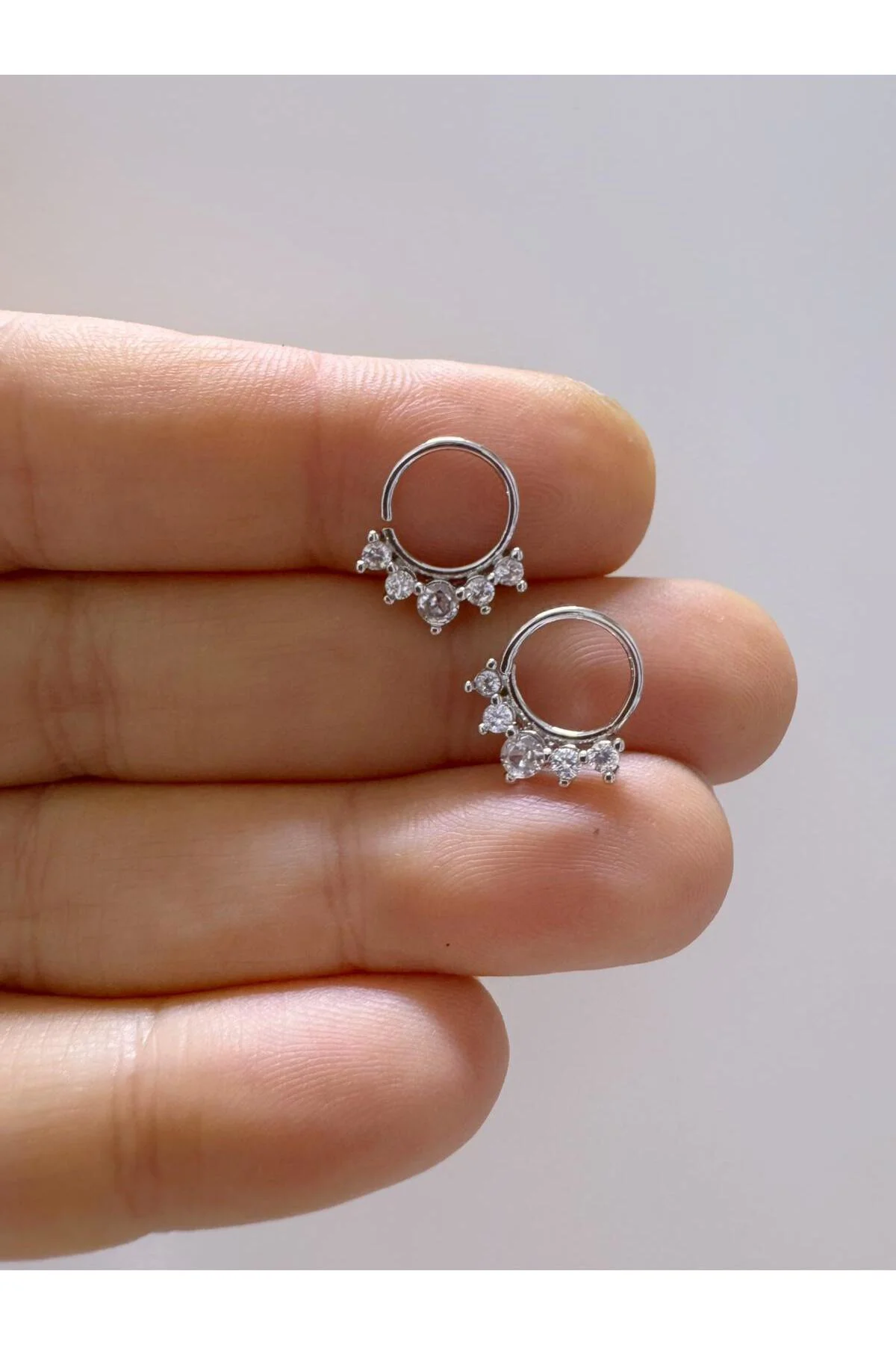 1 ADET ZİRKON TAŞLI HELİX SEPTUM DAİTH UYUMLU PİERCİNG