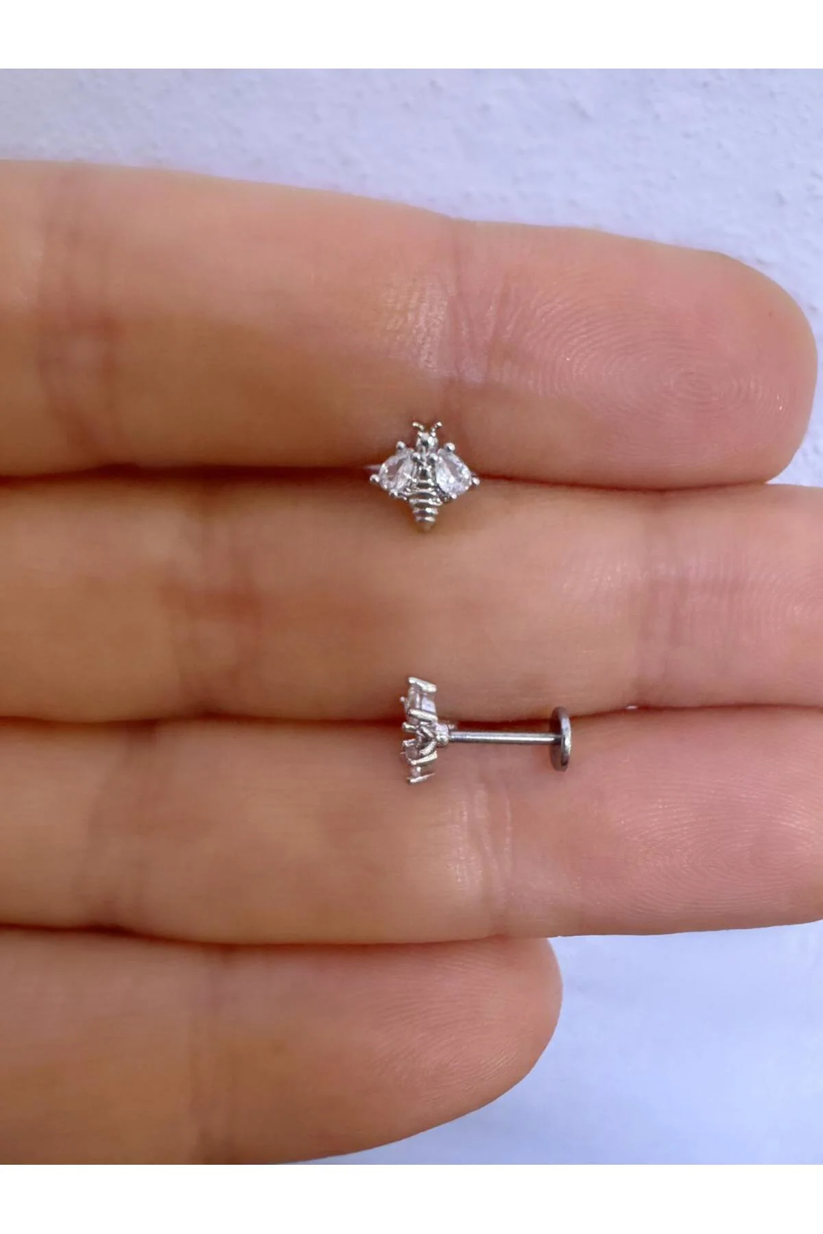 1 ADET ZİRKON TAŞLI ARI TRAGUS KIKIRDAK LOBE UYUMLU PİERCİNG