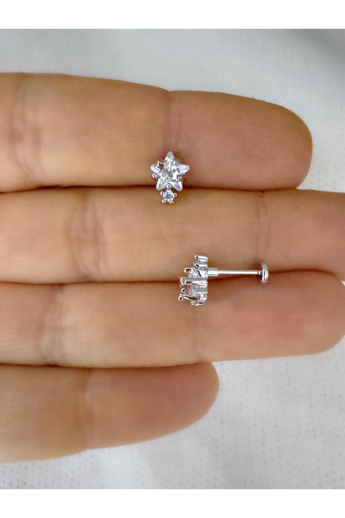 1 ADET ZİRKON TAŞLI YILDIZ ŞEKLİNDE TRAGUS HELİX LOBE FLAT CONCH 