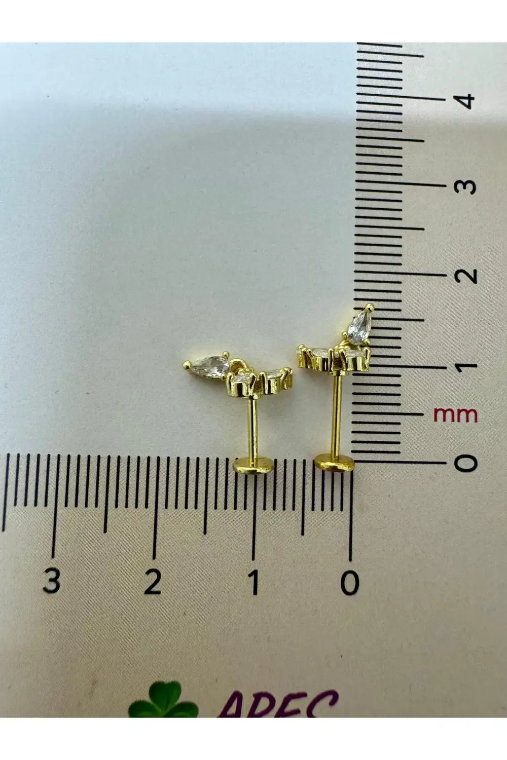 1 ADET ZİRKON TAŞLI ARKASI DÜZ ÖNDEN TAKMALI TRAGUS HELİX KULAK M