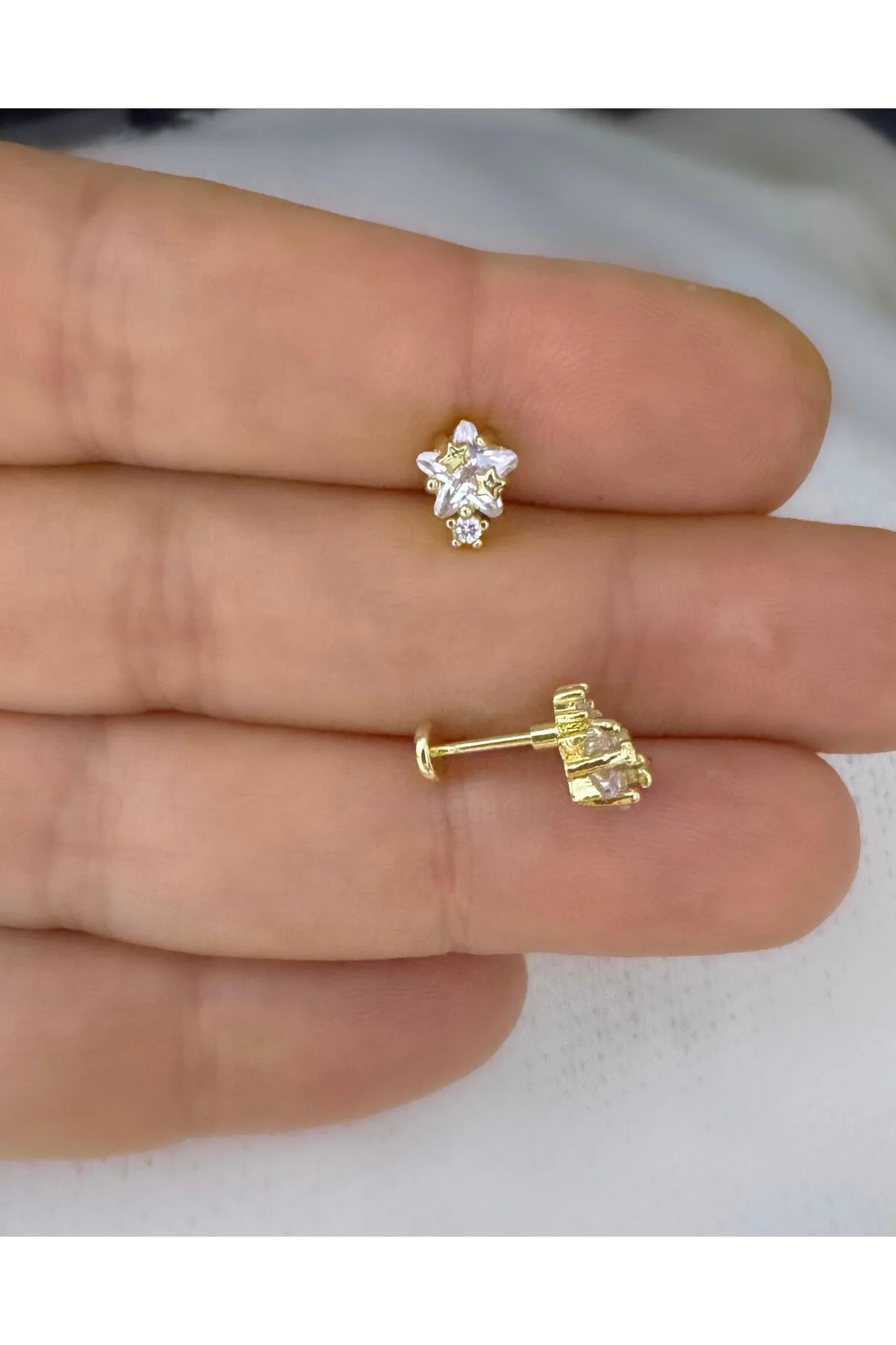 1 ADET ZİRKON YILDIZLI TRAGUS HELİX FLAT LOBE UYUMLU PİERCİNG