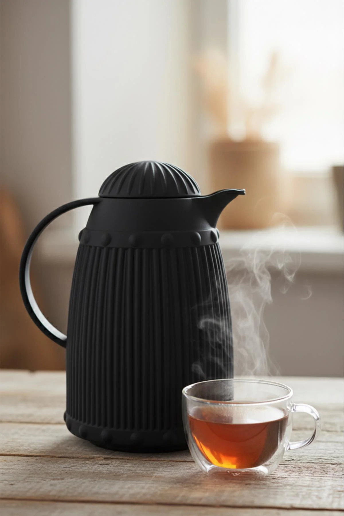 1 LT Isı Yalıtımlı Çay ve Soğuk Su Termosu Siyah (12 Saat Sıcak Tutar & İçi Camdır) 1 LT Isı Yalıtımlı Çay ve Soğuk Su Termosu Siyah (12 Saat Sıcak Tutar & İçi Camdır)
