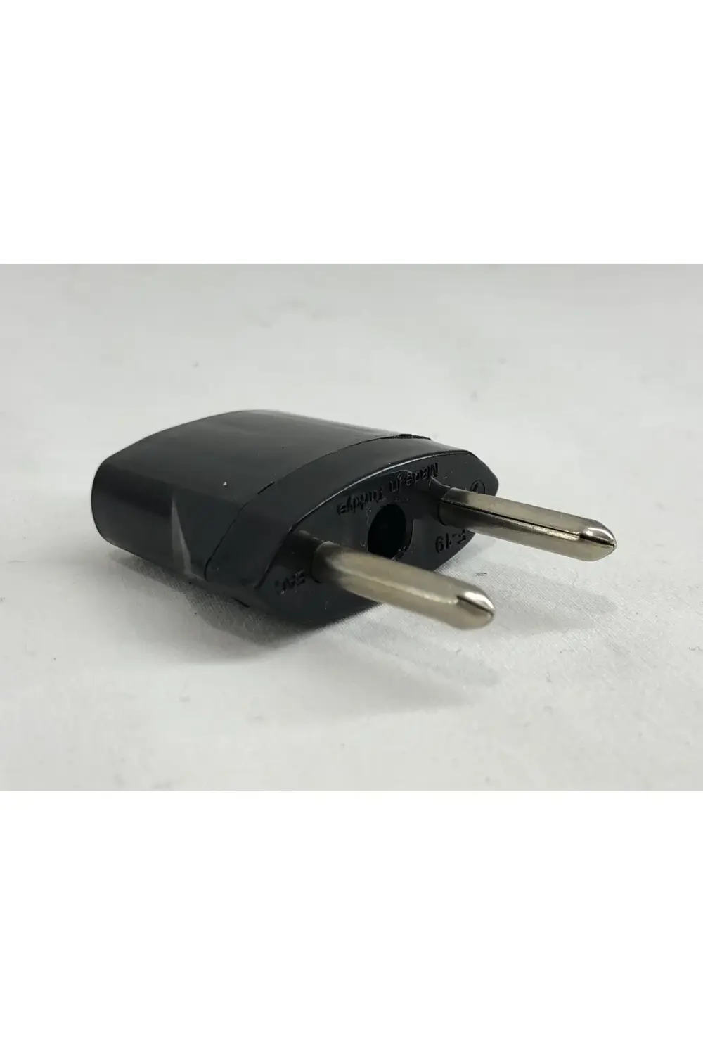 1 Tane Amerikan Uçlu Prizlerini Türk Uçlu Pirize Çevirici Dönüştü