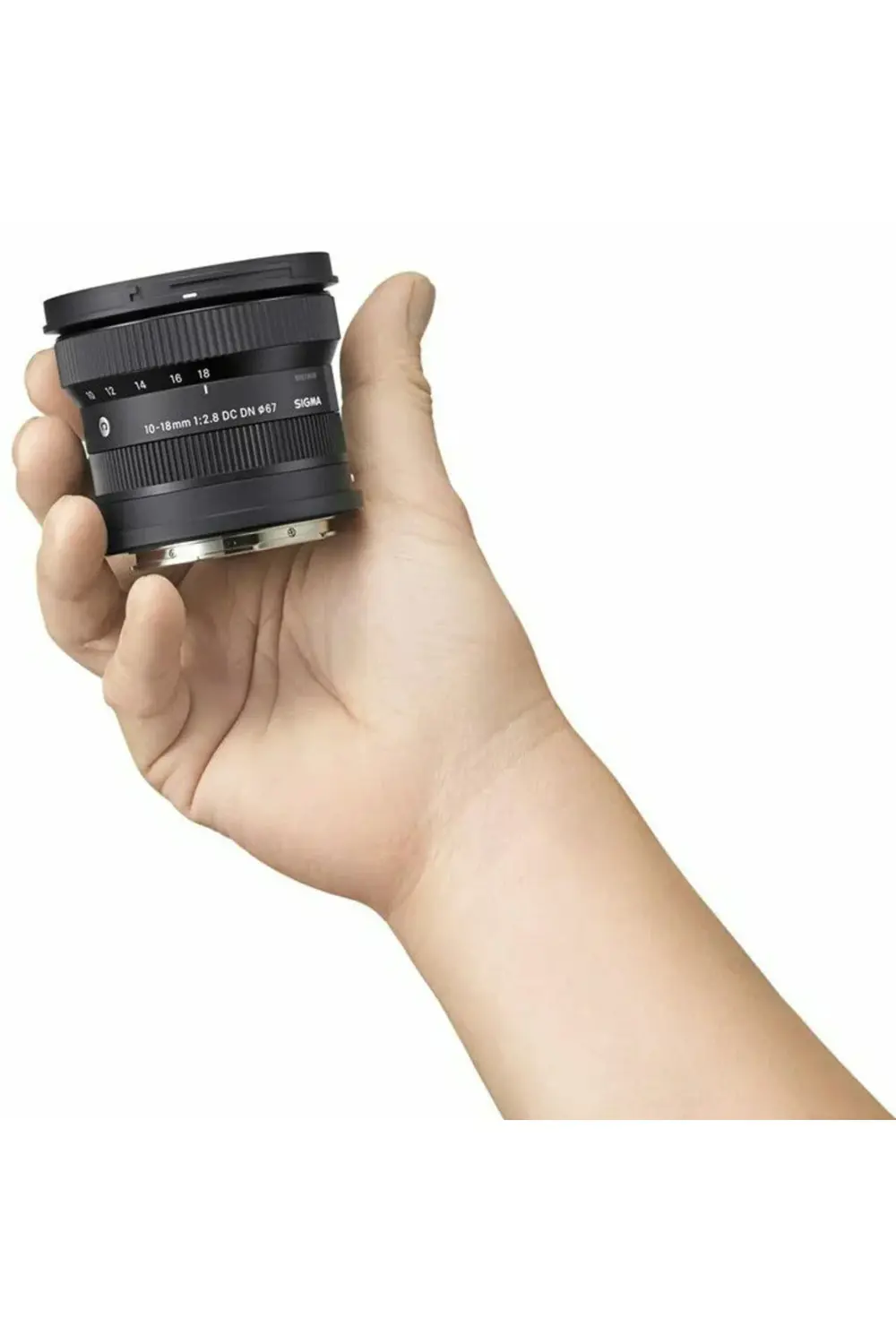 10-18mm F2.8 DC DN (C) F/X Lens (Fuji)