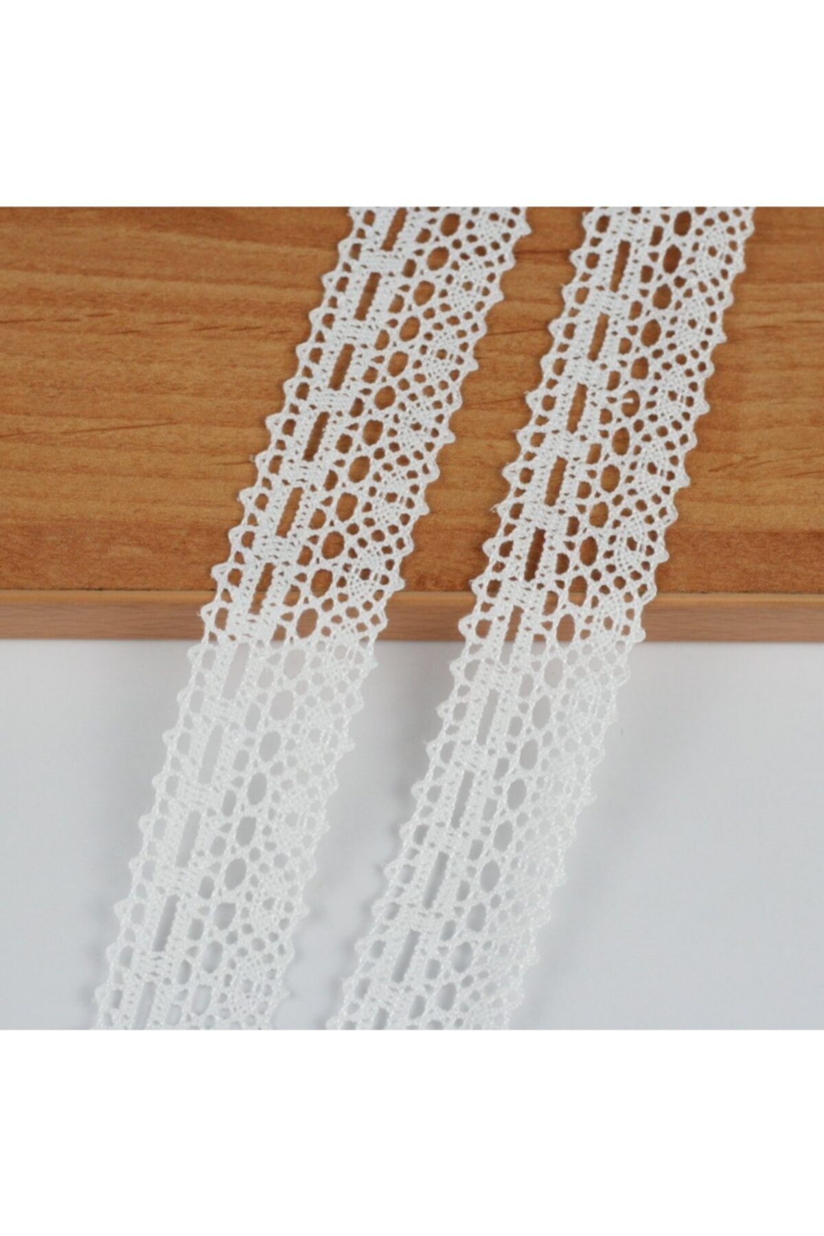 Tuhafiyecimiz 10 Metre Krem Kenar Beyaz Pamuk Dantel 30Mm (P161)