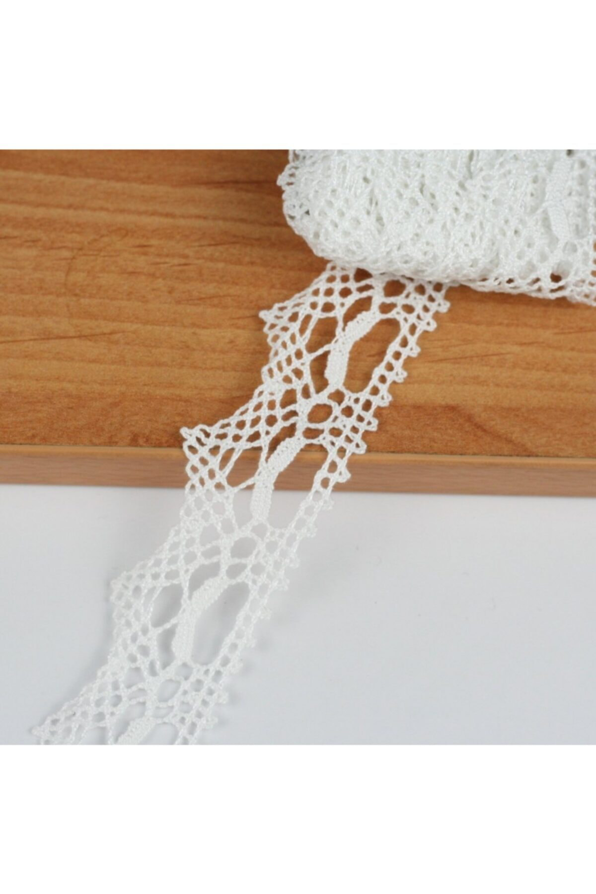 Tuhafiyecimiz 10 Metre Krem Kenar Beyaz Pamuk Dantel 30 Mm P915