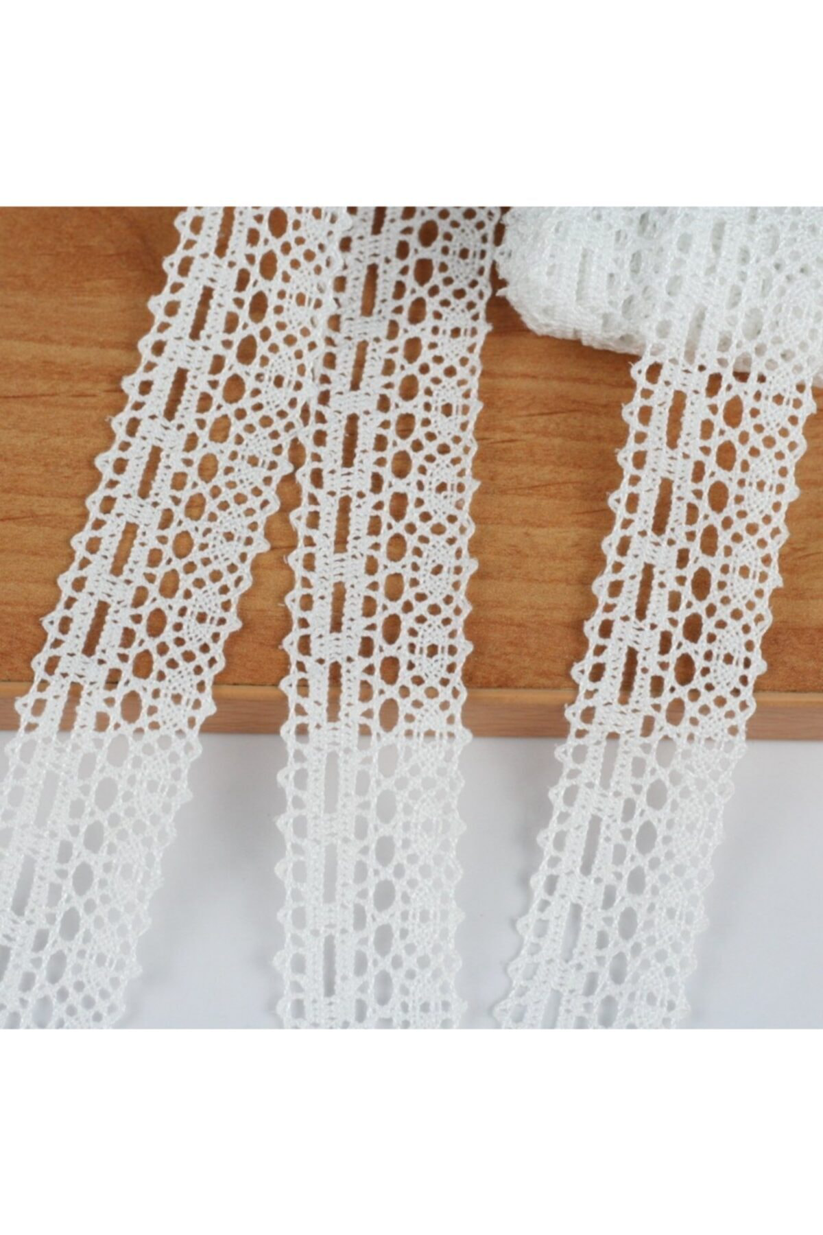 Tuhafiyecimiz 10 Metre Krem Kenar Beyaz Pamuk Dantel 30Mm (P161)