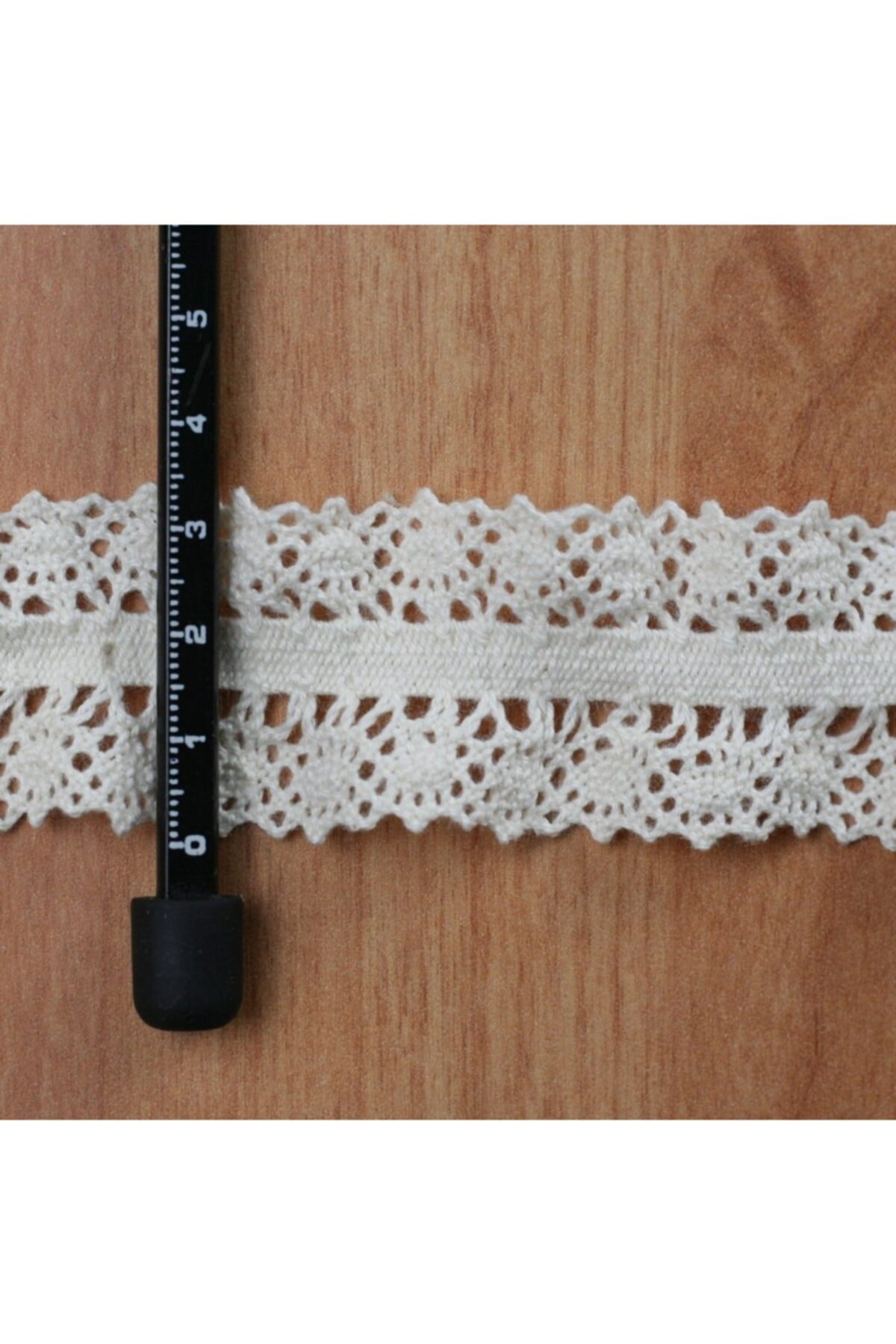 Tuhafiyecimiz 10 Metre Krem Lastikli Pamuk Dantel 35Mm (403)