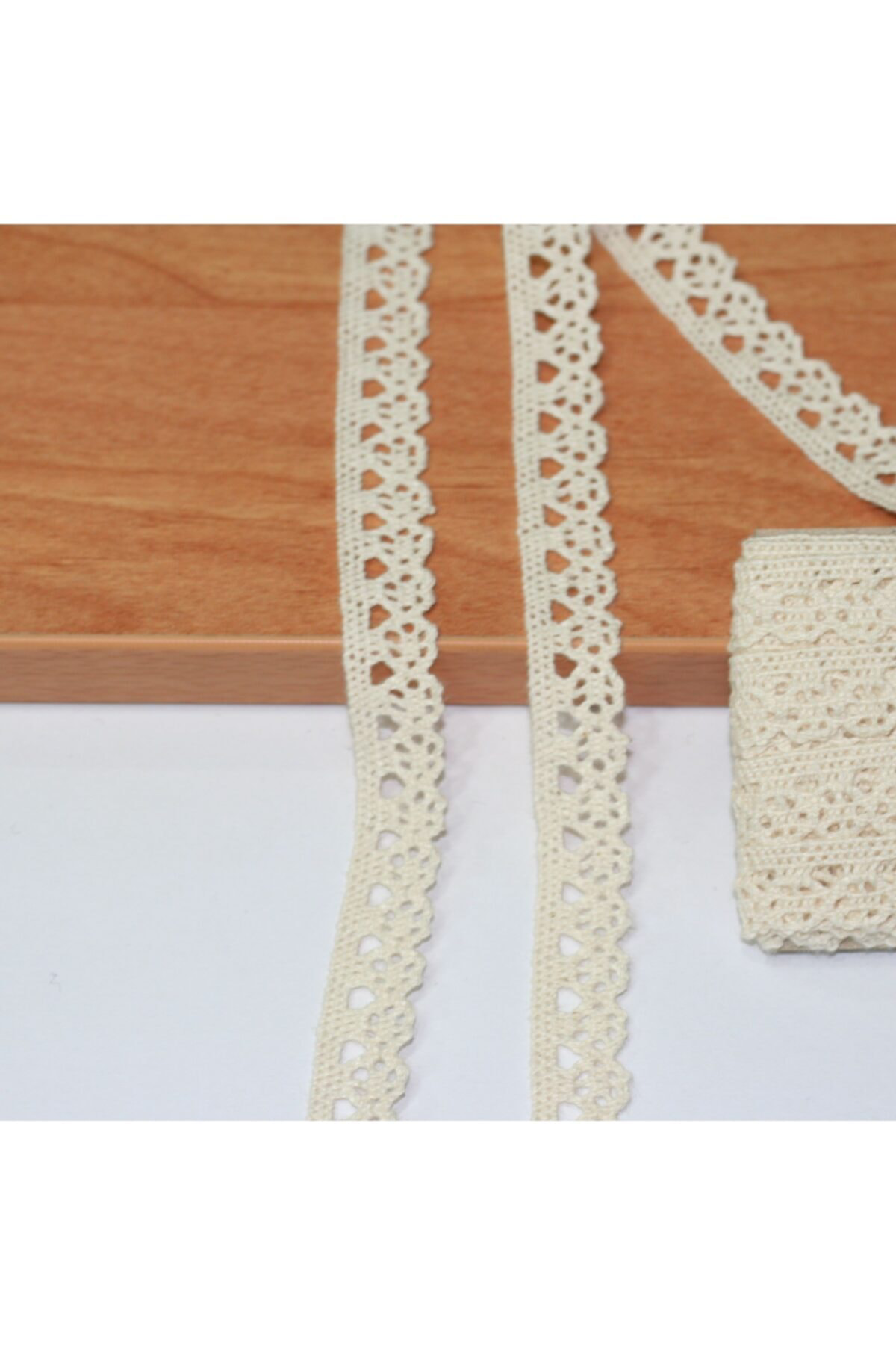 Tuhafiyecimiz 10 Metre Krem Pamuk Dantel 14 Mm 8244