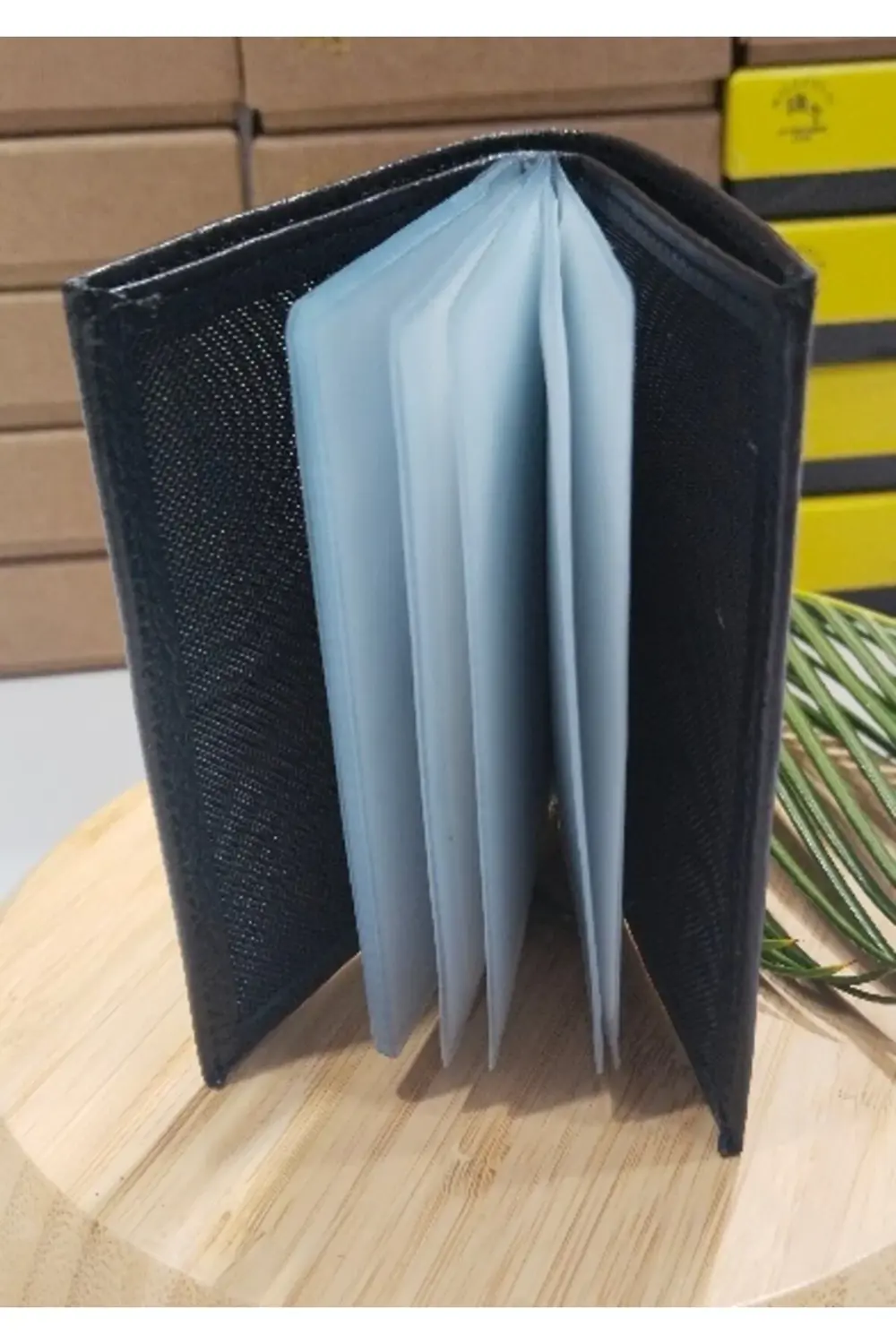 10 Yapraklı Deri Kartlık