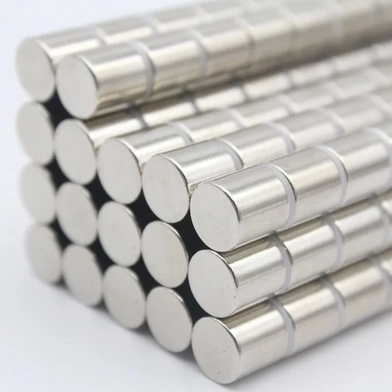 100 Adet 4x4 mm Yuvarlak Neodyum Mıknatıs N35 Güçlü Magnet Nikel Kaplama