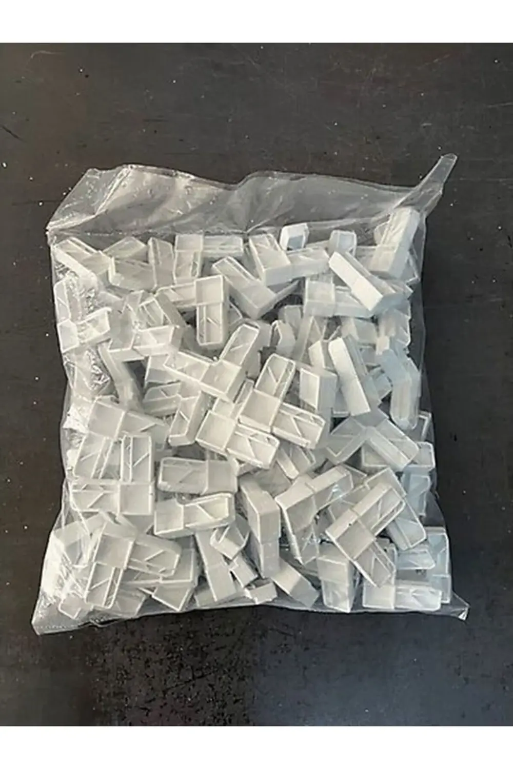 100 Adet Beyaz 17x25 mm Menteşeli Sinekliklere Uygun Plastik Köşe