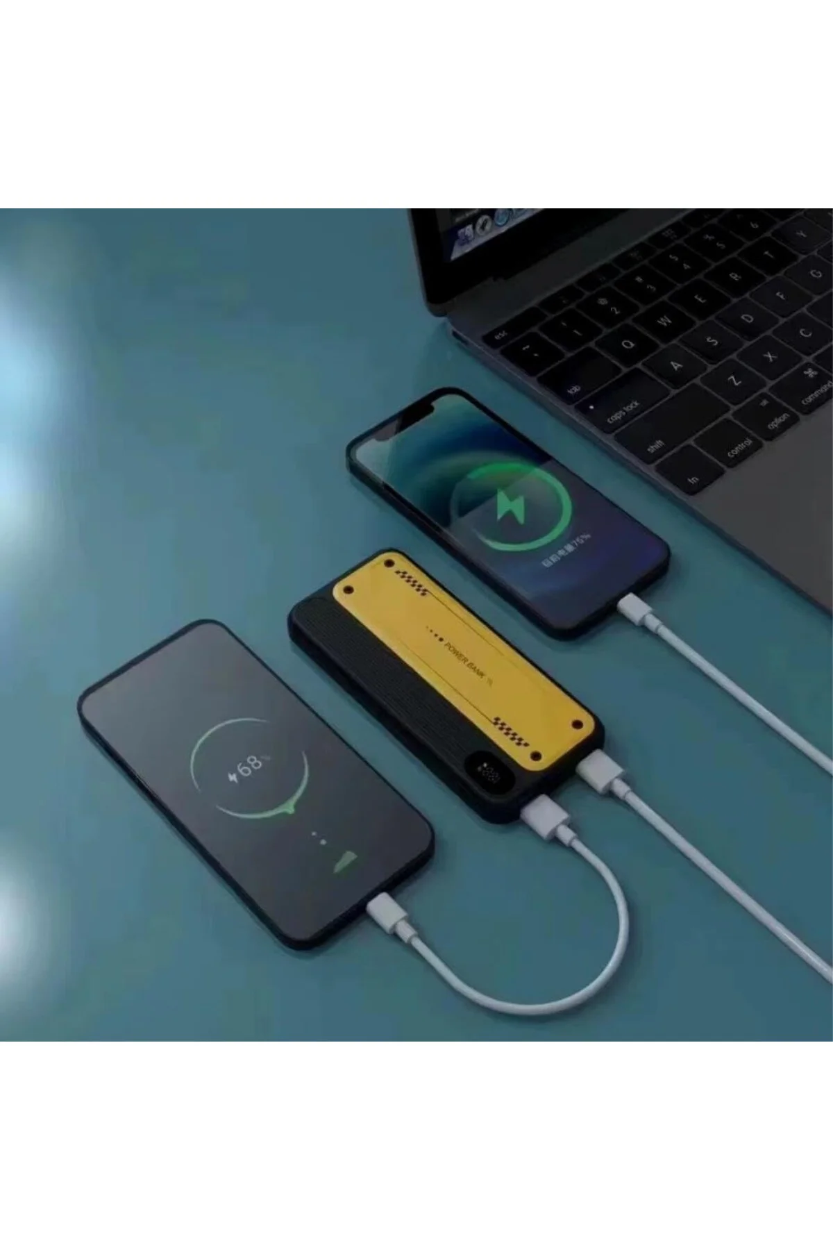 10000 mAh Hızlı Şarj Özellikli Aynı Anda 4 Cihazı Şarj Edebilen P