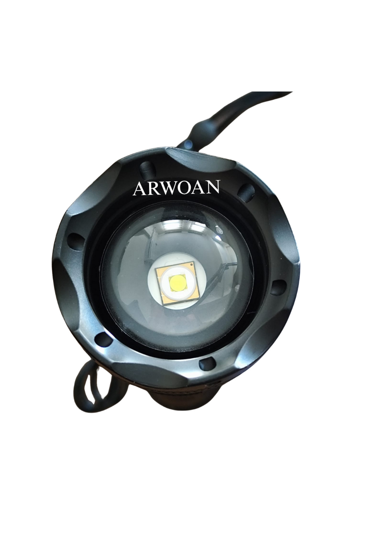 100W Şarjlı LED El Feneri – 2200 Metre Aydınlatma, 7200 mAh Lityu