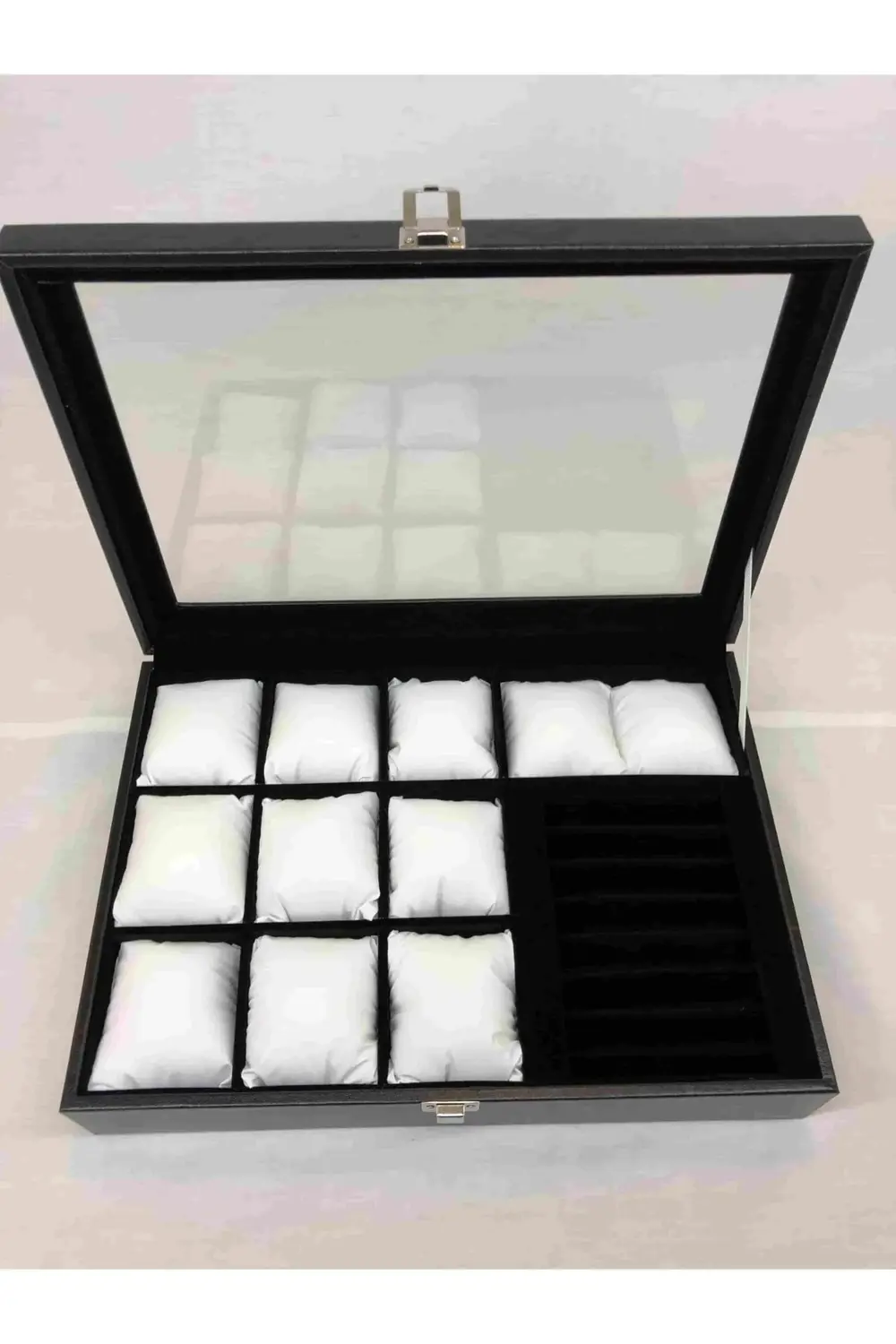 11 Adet Kol Saati Ve Ziynet Eşyası Yüzük Kolye Bileklik Kutusu De