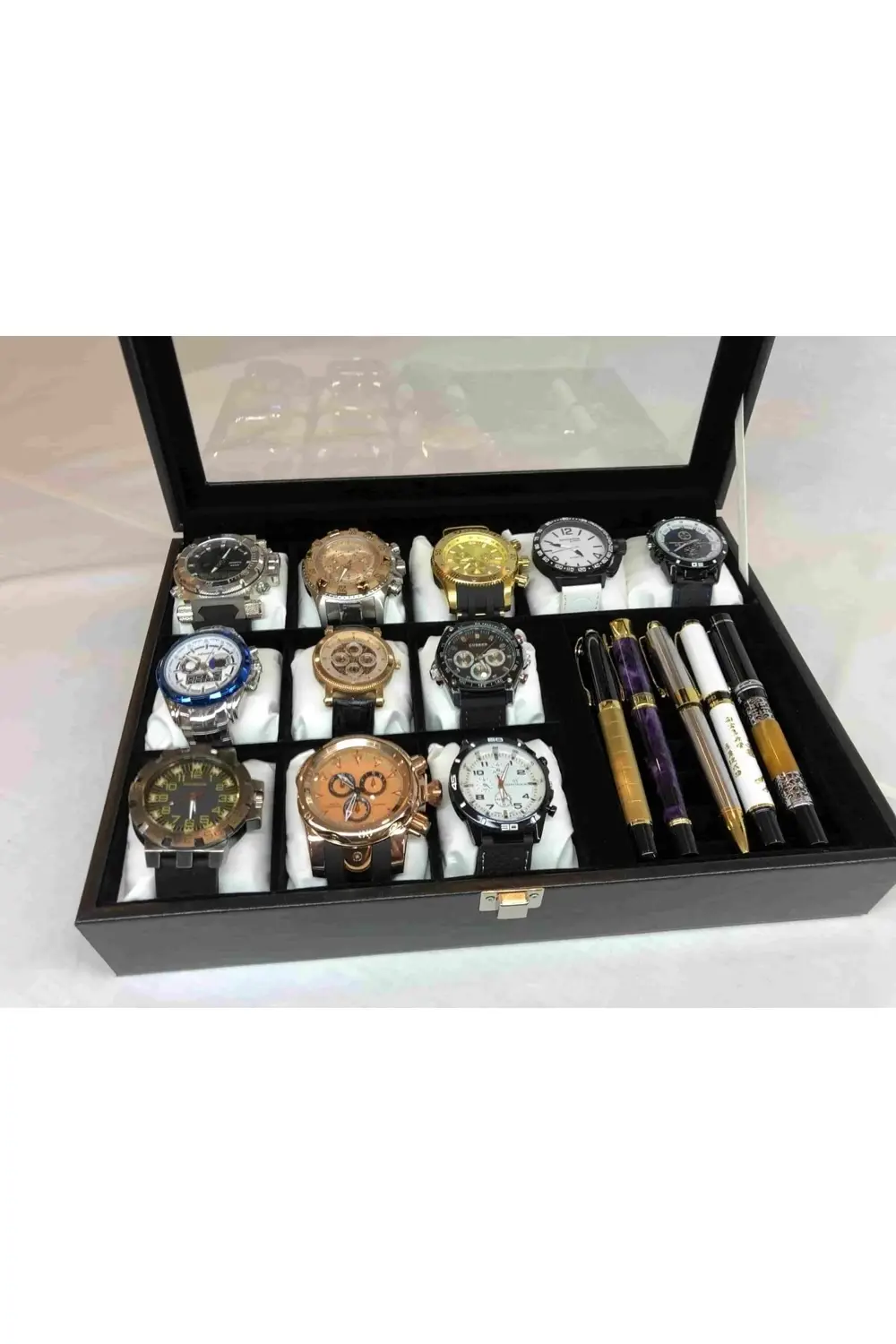 11 Adet Kol Saati Ve Ziynet Eşyası Yüzük Kolye Bileklik Kutusu De