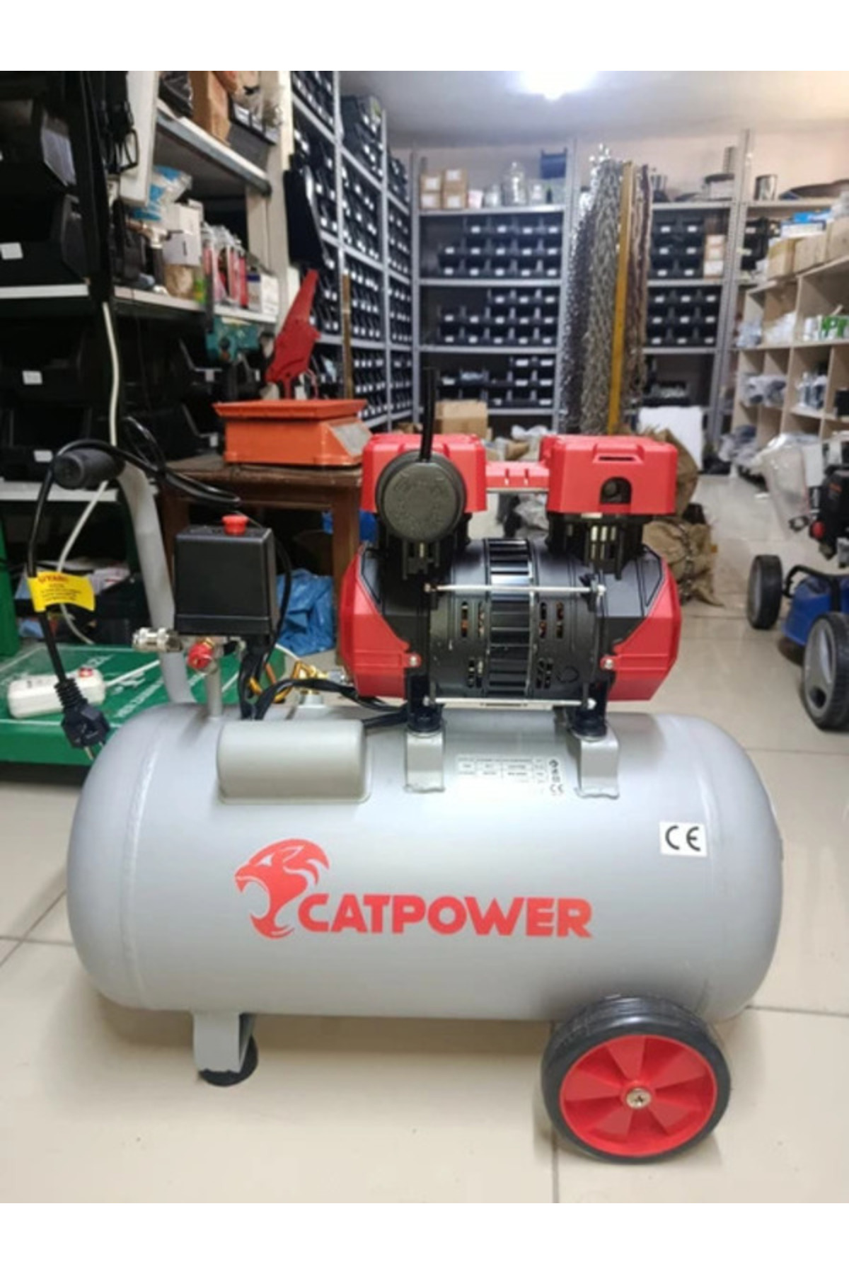 1154 50 Litre Yağsız Sessiz Hava Kompresörü 2 Hp