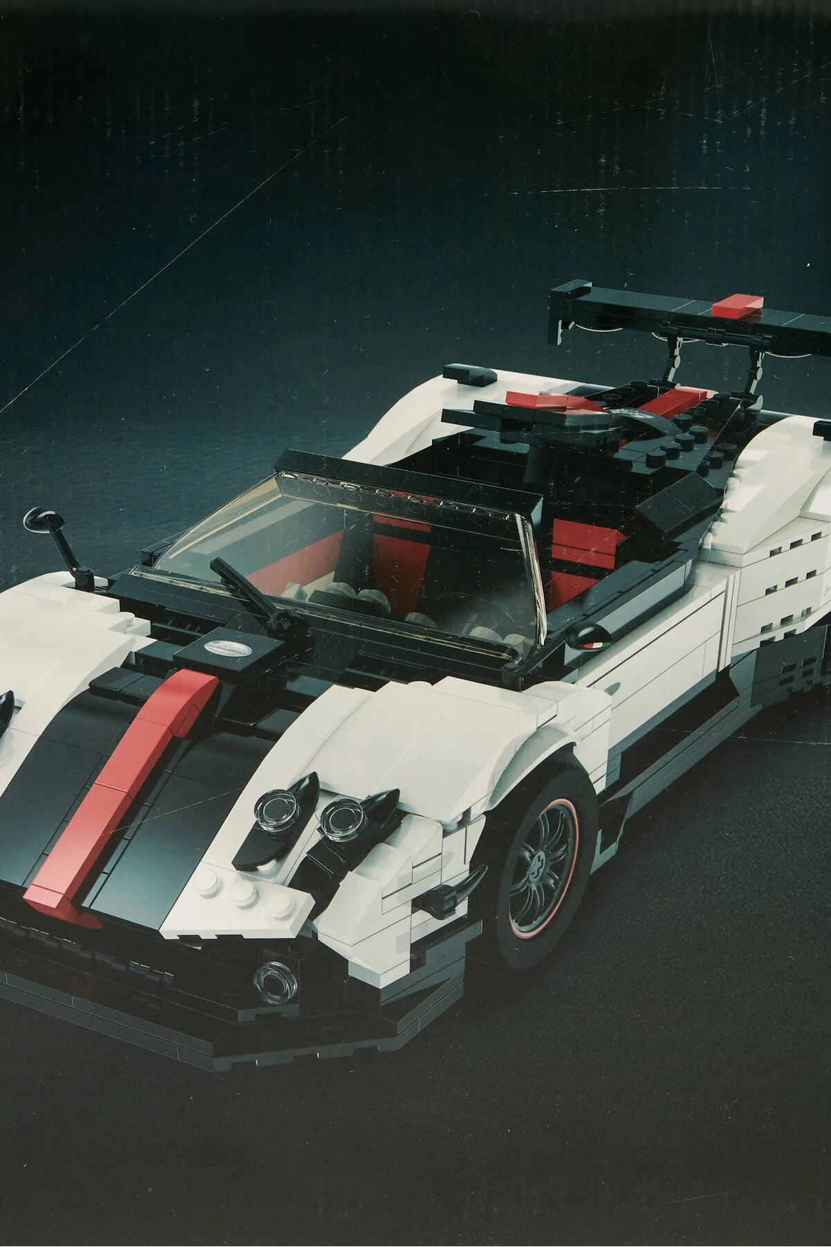 1:16 Pagani Zonda Cinque Model Araba Yapım Seti 1024 Parça S00098 1:16 Pagani Zonda Cinque Model Araba Yapım Seti 1024 Parça S00098