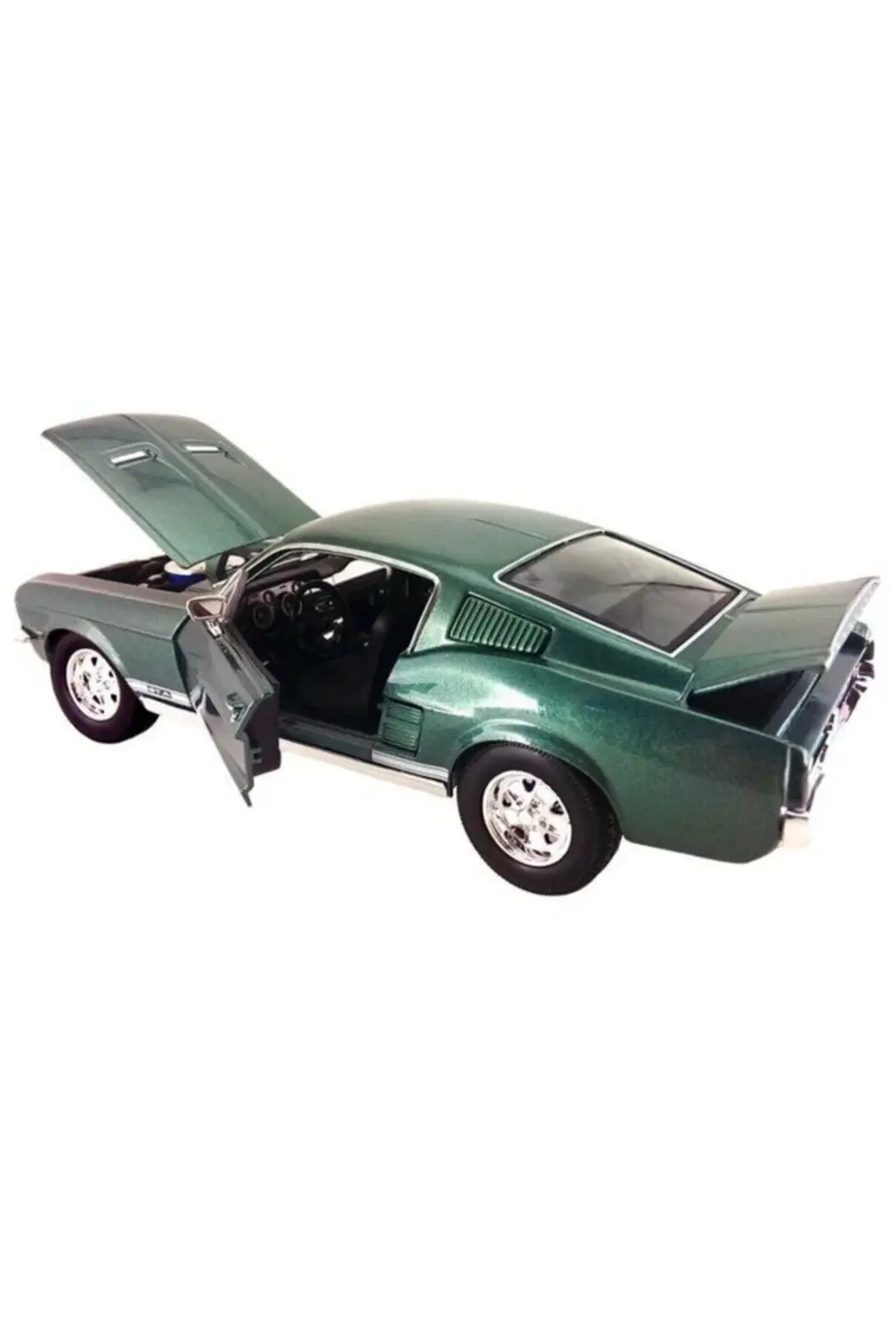 1:18 1967 Ford Mustang GTA Fastback