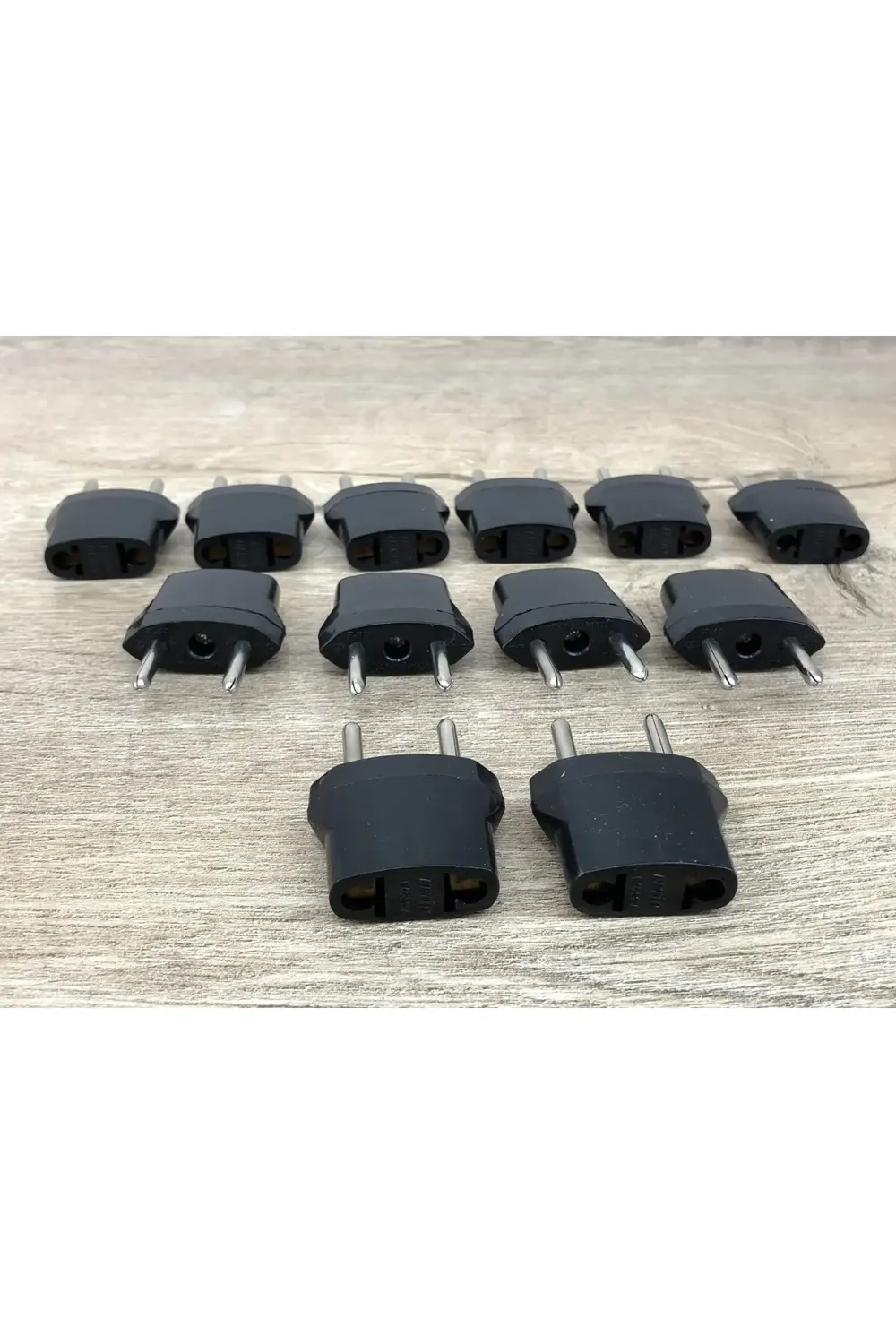 12 Adet Amerika Uçlu Prizlerini Türkiye Uçlu Pirize Çevirien Dönü