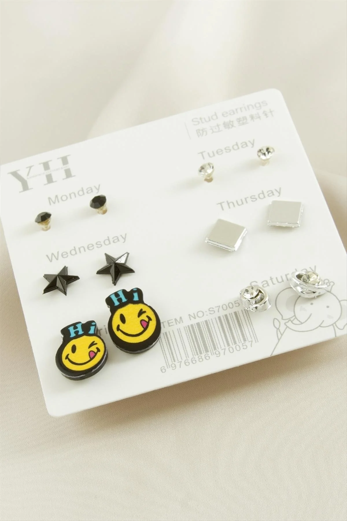 12 Adet Emoji Metal Taşlı Küpe Fiyatı, Yorumları ve Özellikleri