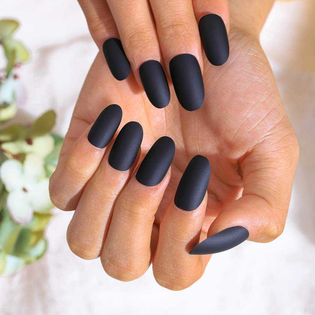 Just Cheap Store 12 Adet Kendinden Yapişkanli Tak Ve Çik Mat Siyah Takma Tirnak