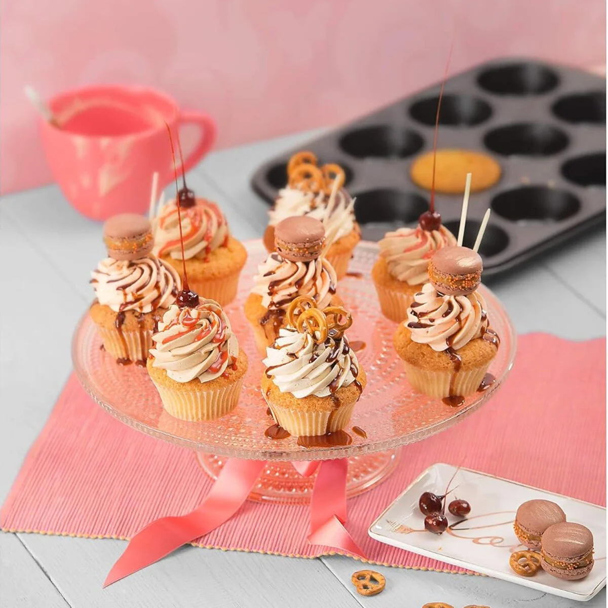 12 Gözlü Metal - Siyah Düz Muffin - Kek Kalıp 12 Gözlü Metal - Siyah Düz Muffin - Kek Kalıp