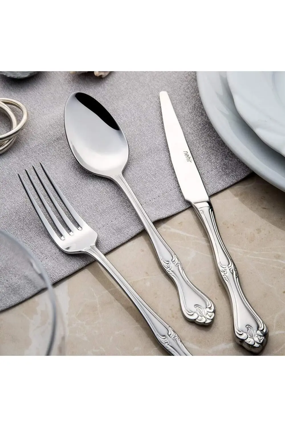 > 12 Kişilik 84 Parça Deri Kutulu Çatal Kaşık Bıçak Takımı 395519