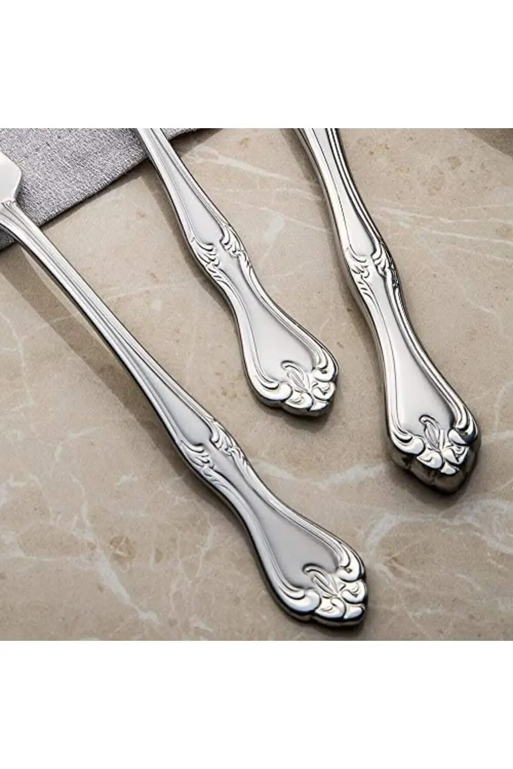 > 12 Kişilik 84 Parça Deri Kutulu Çatal Kaşık Bıçak Takımı 395519