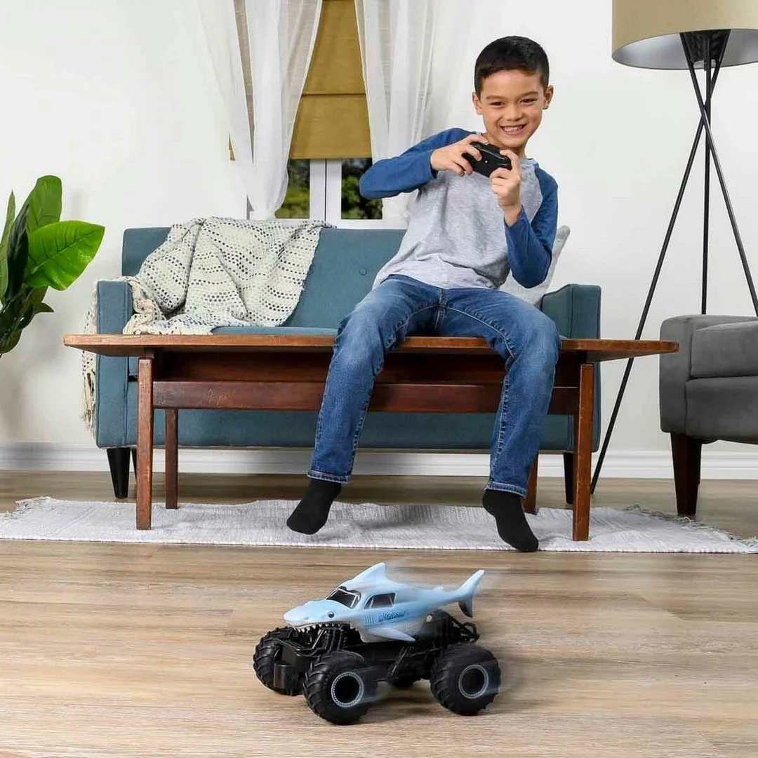 1:24 Monster Jam lodon Uzaktan Kumandalı Araba