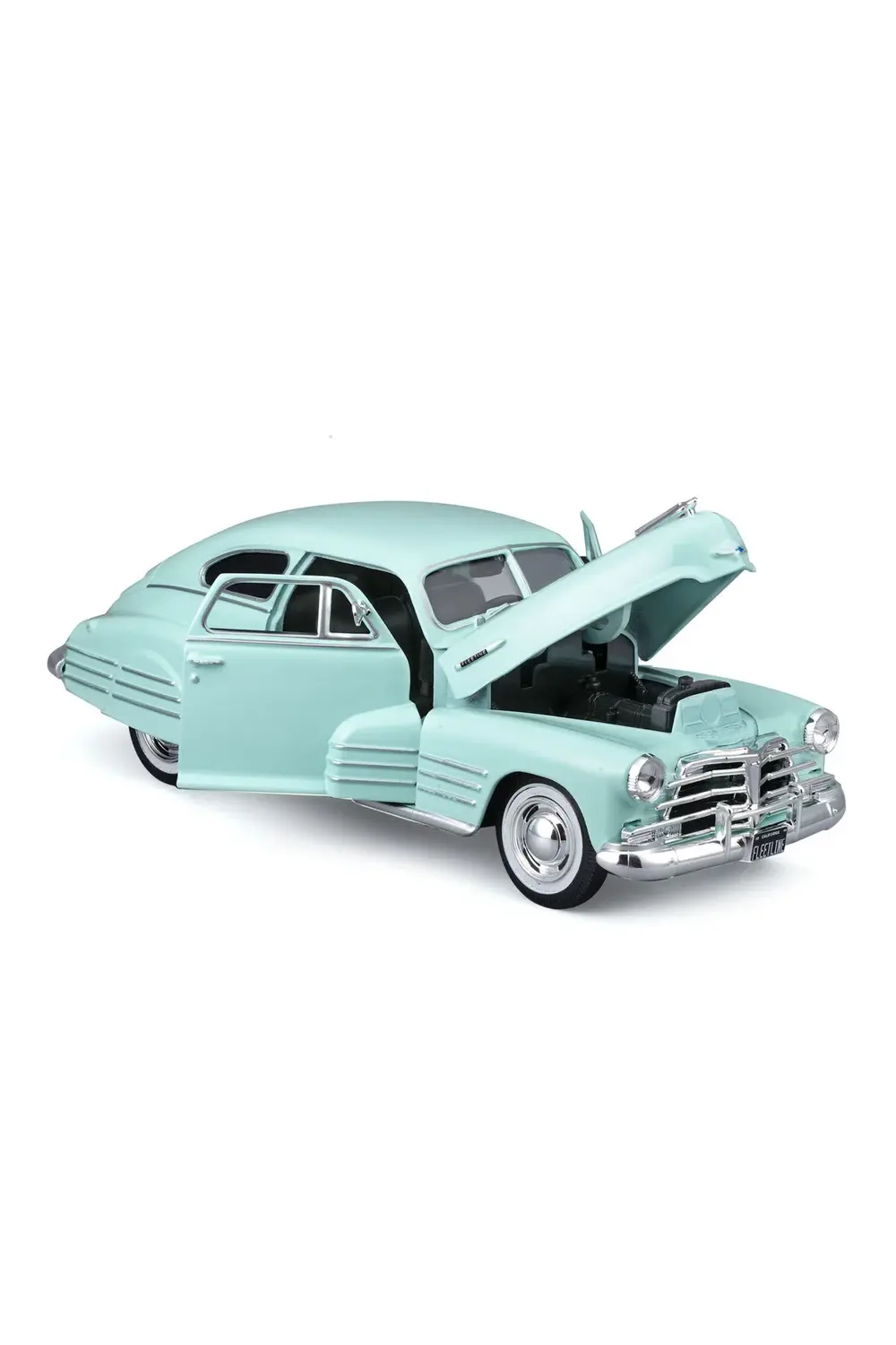 1/25 1948 Chevrolet Fleetline Aerosedan Açık Yeşil 32921-01