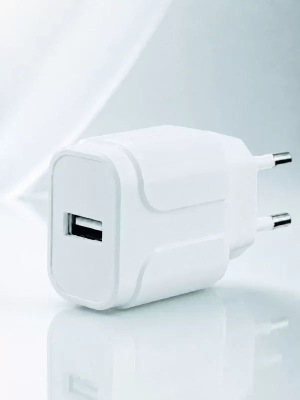 12W Şarj Başlığı - Kompakt ve Güvenilir USB Adaptör