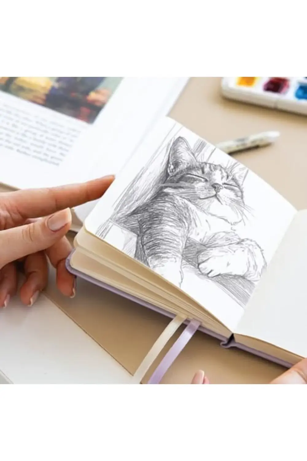 12x12 cm Sert Kapak 80 Yaprak 140 gr. Eskiz Defteri - Book - Pemb