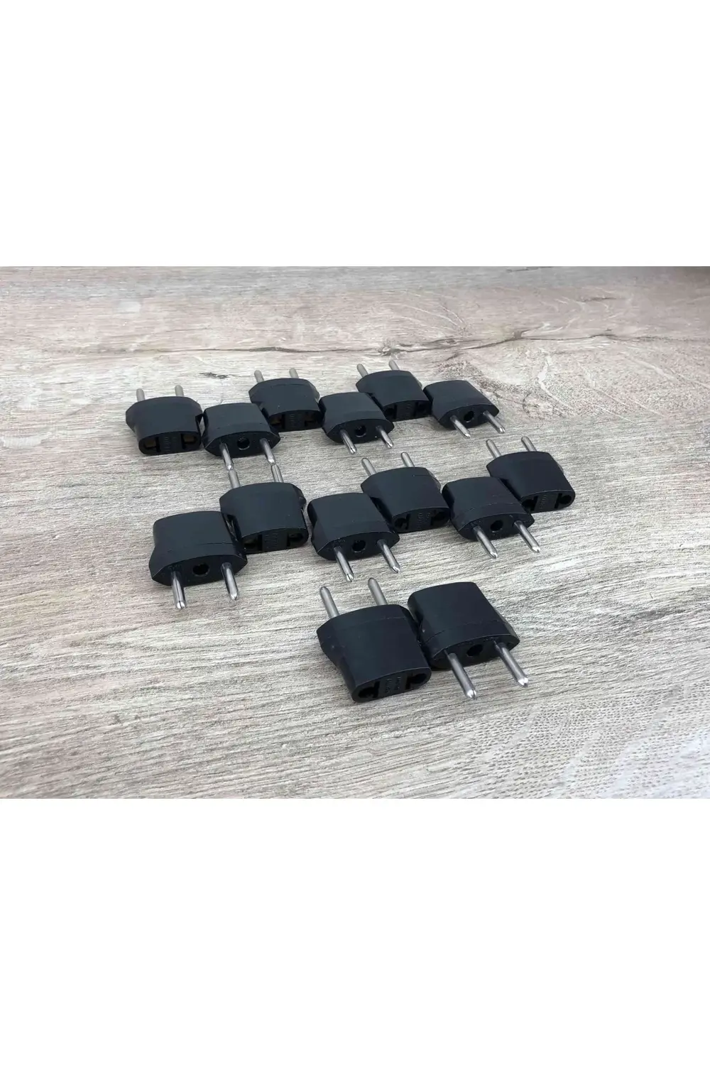 14 Adet Amerika Uçlu Prizlerini Türkiye Uçlu Pirize Çevirien Dönü